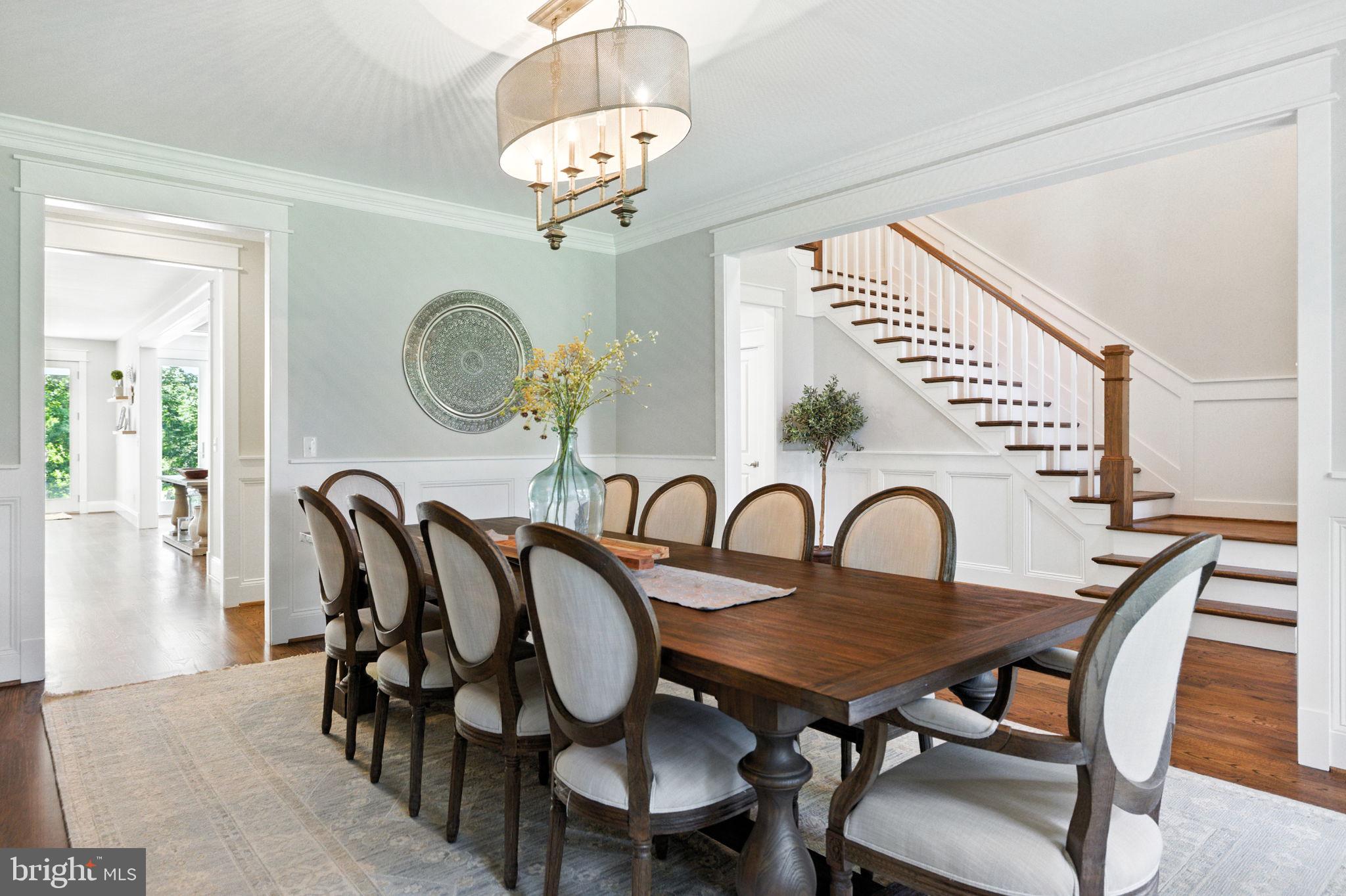 WOODSIDE ESTATES - Residential