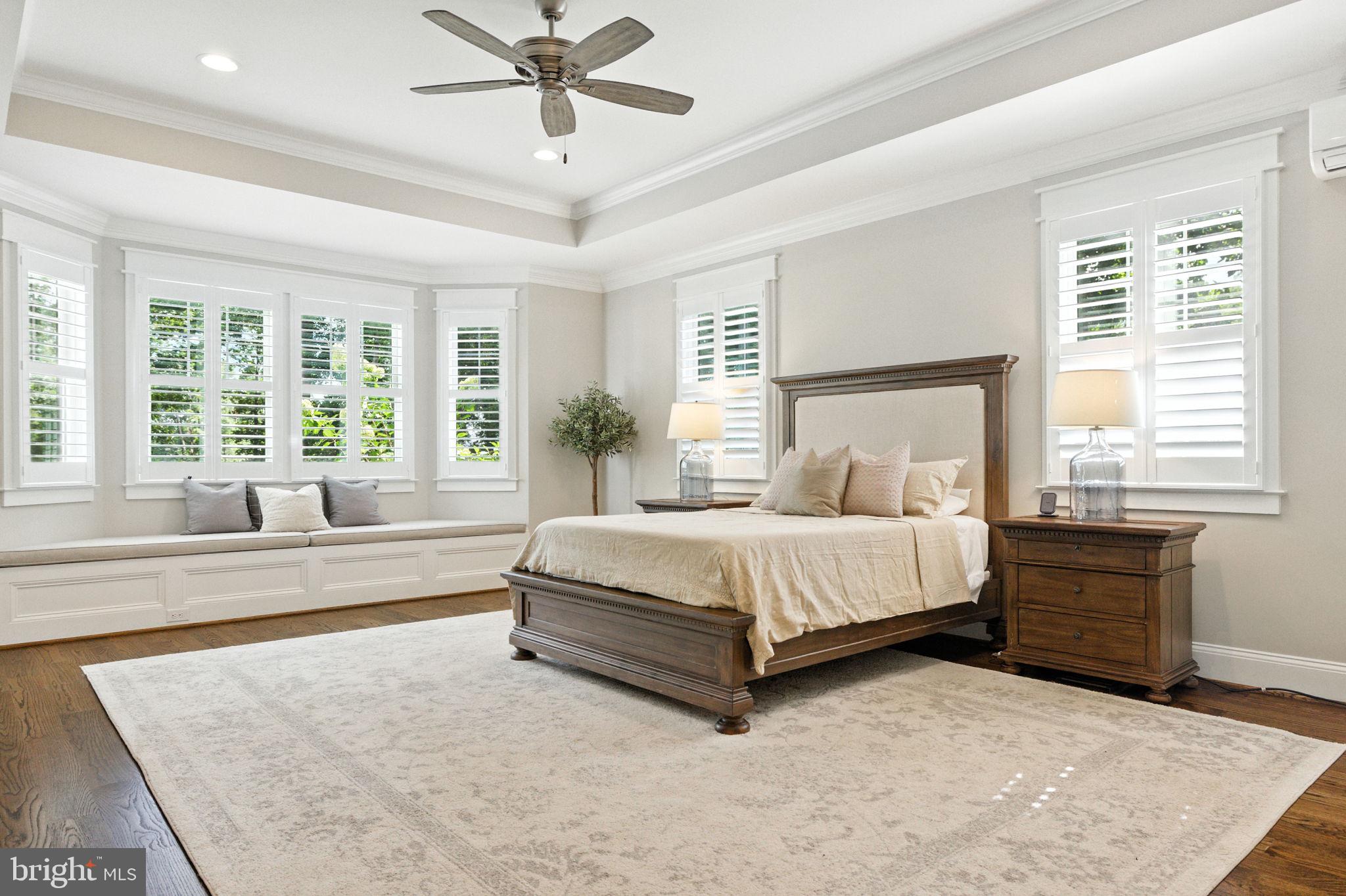 WOODSIDE ESTATES - Residential