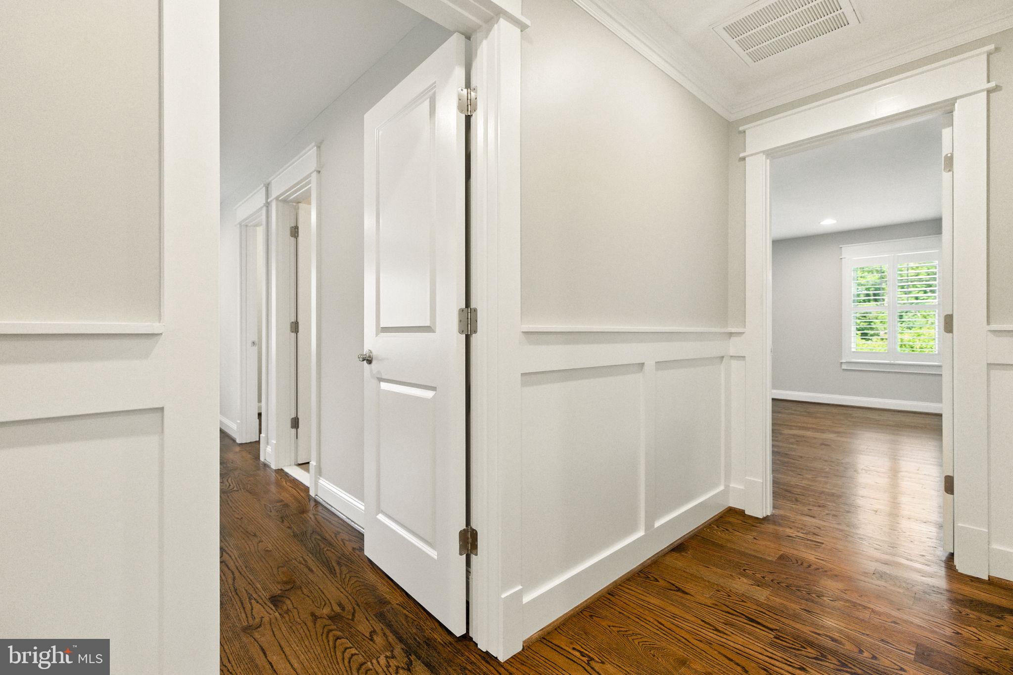 WOODSIDE ESTATES - Residential