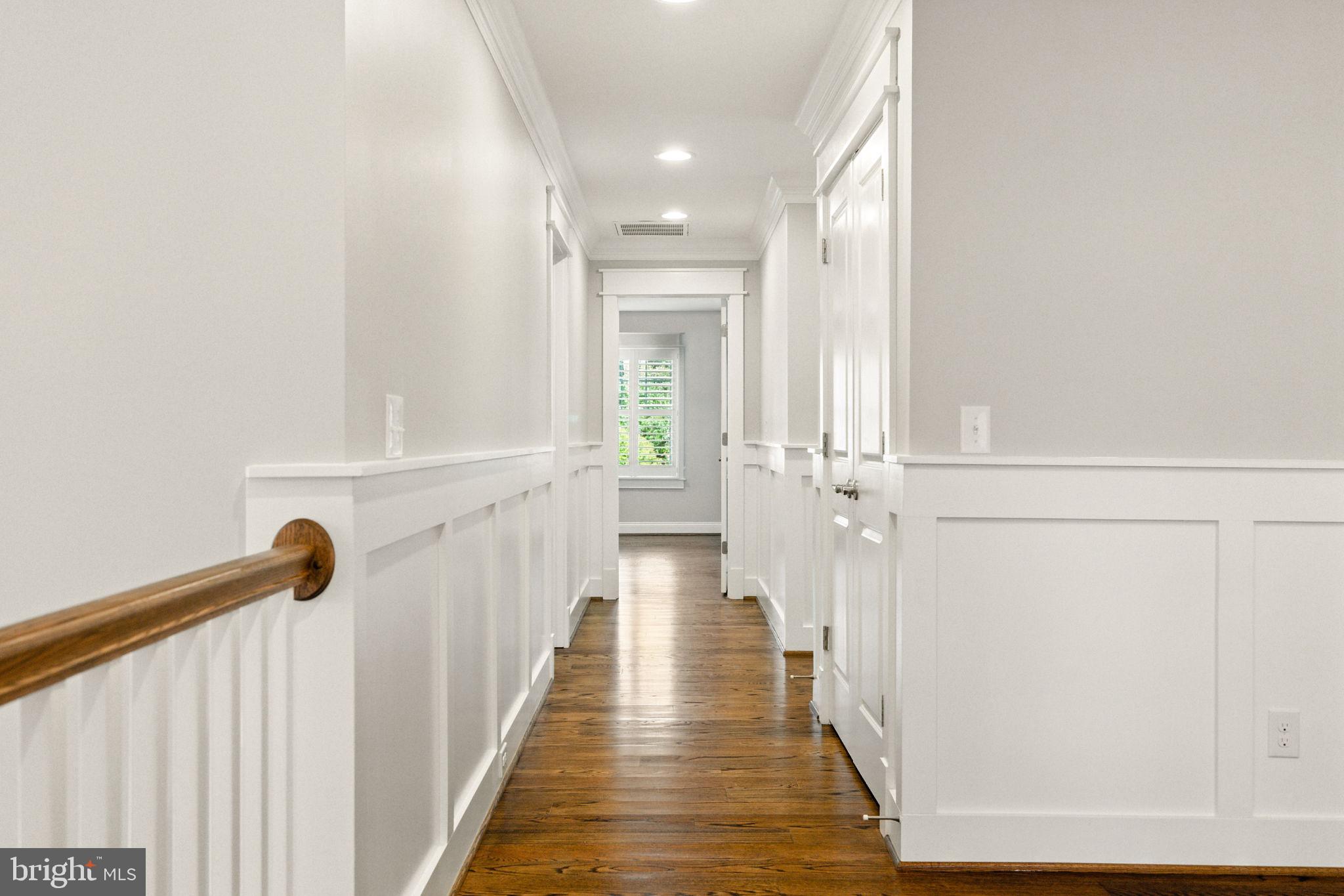 WOODSIDE ESTATES - Residential