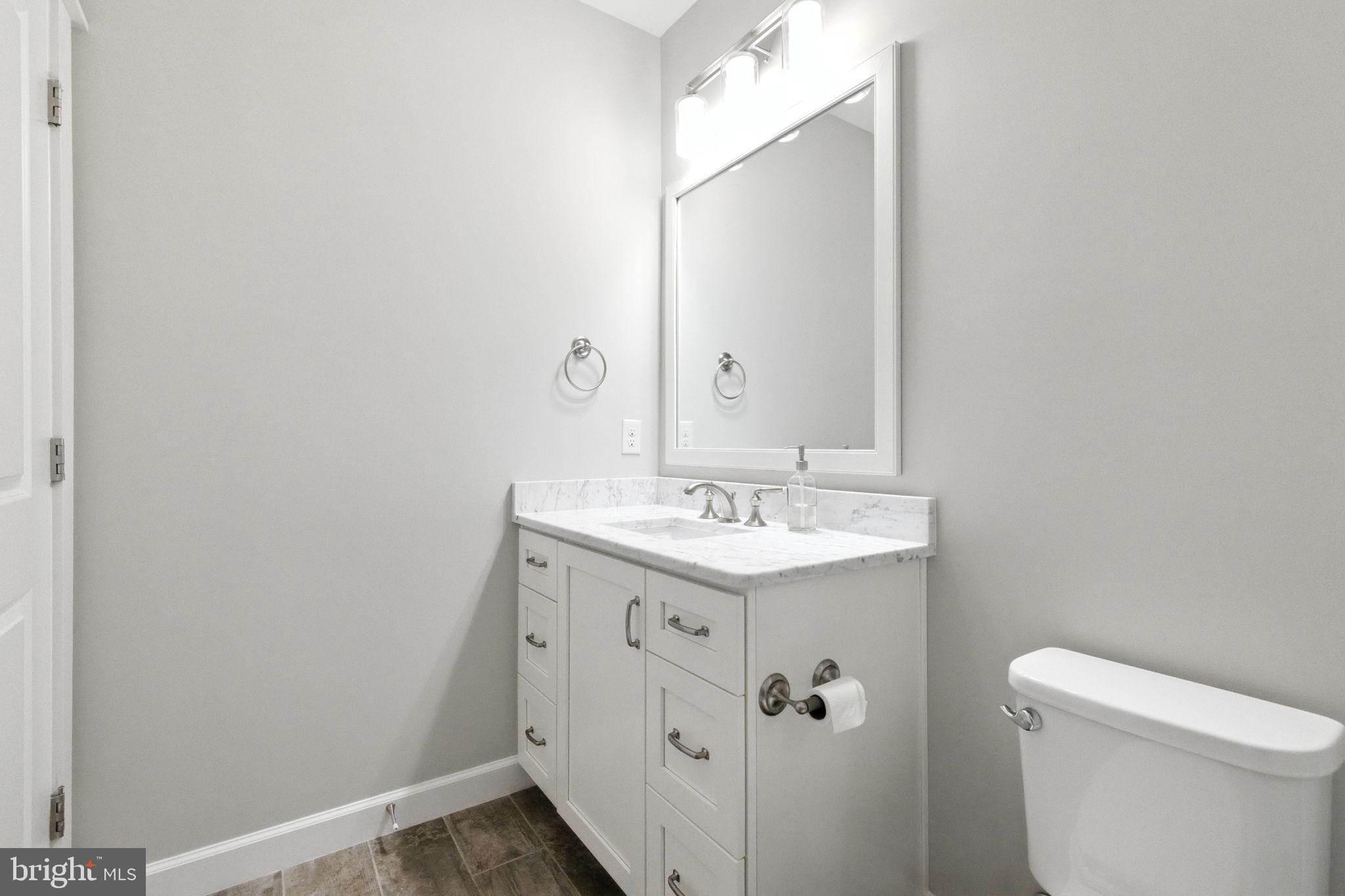 WOODSIDE ESTATES - Residential