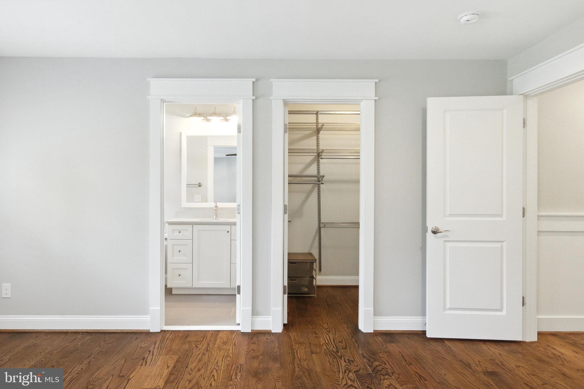 WOODSIDE ESTATES - Residential