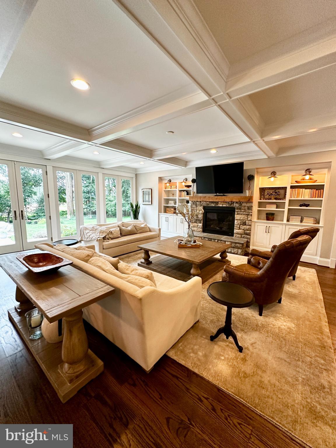 8617 DIXIE PLACE