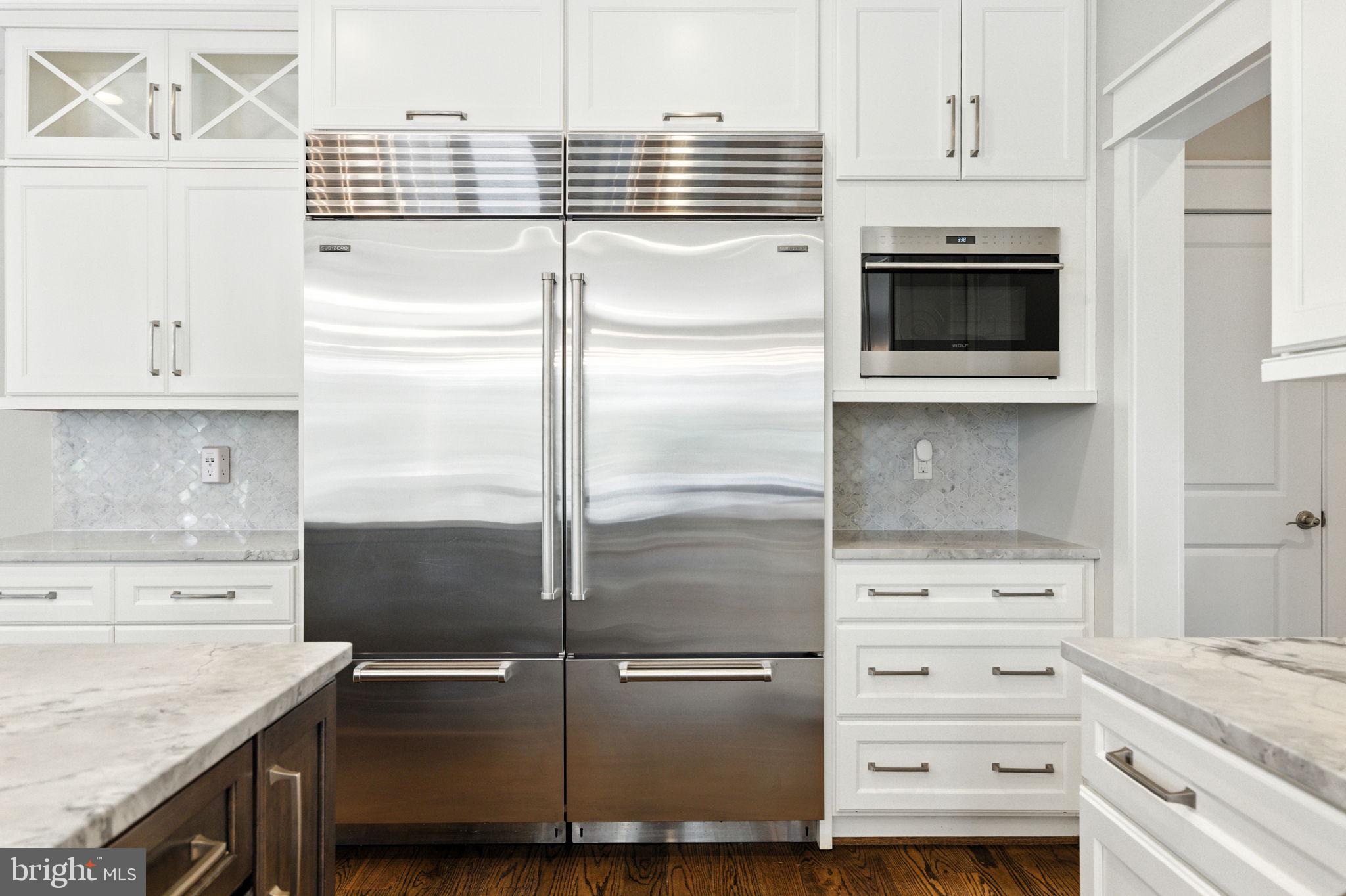 WOODSIDE ESTATES - Residential