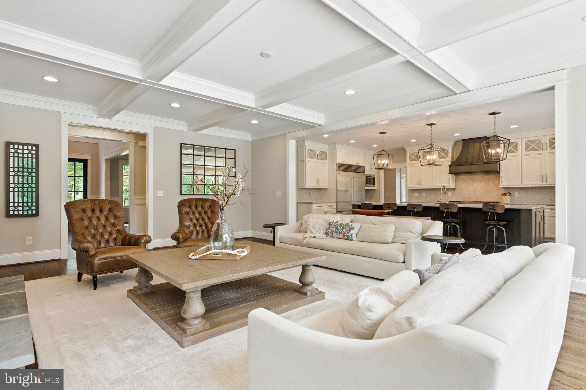 WOODSIDE ESTATES - Residential