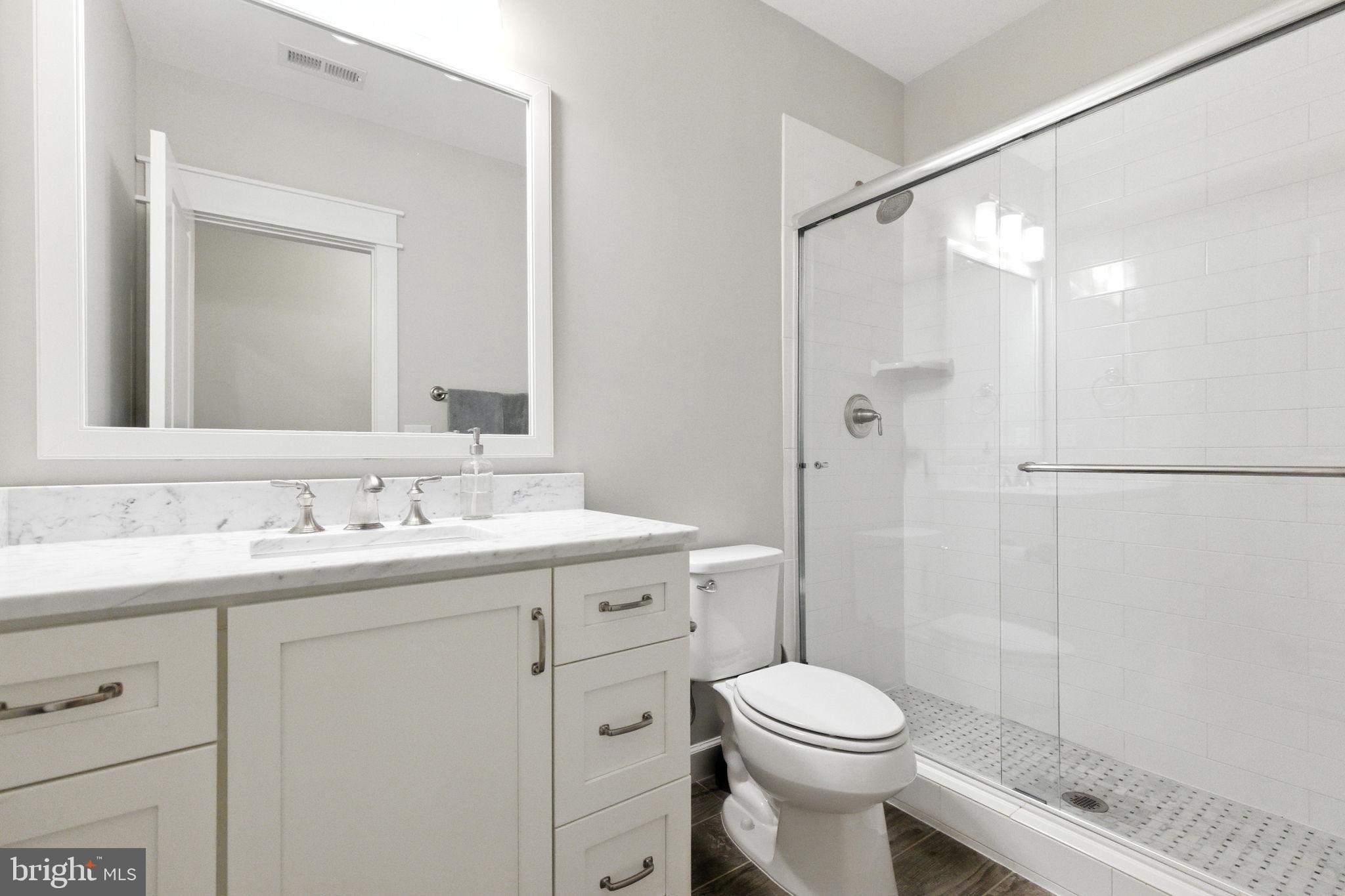 WOODSIDE ESTATES - Residential