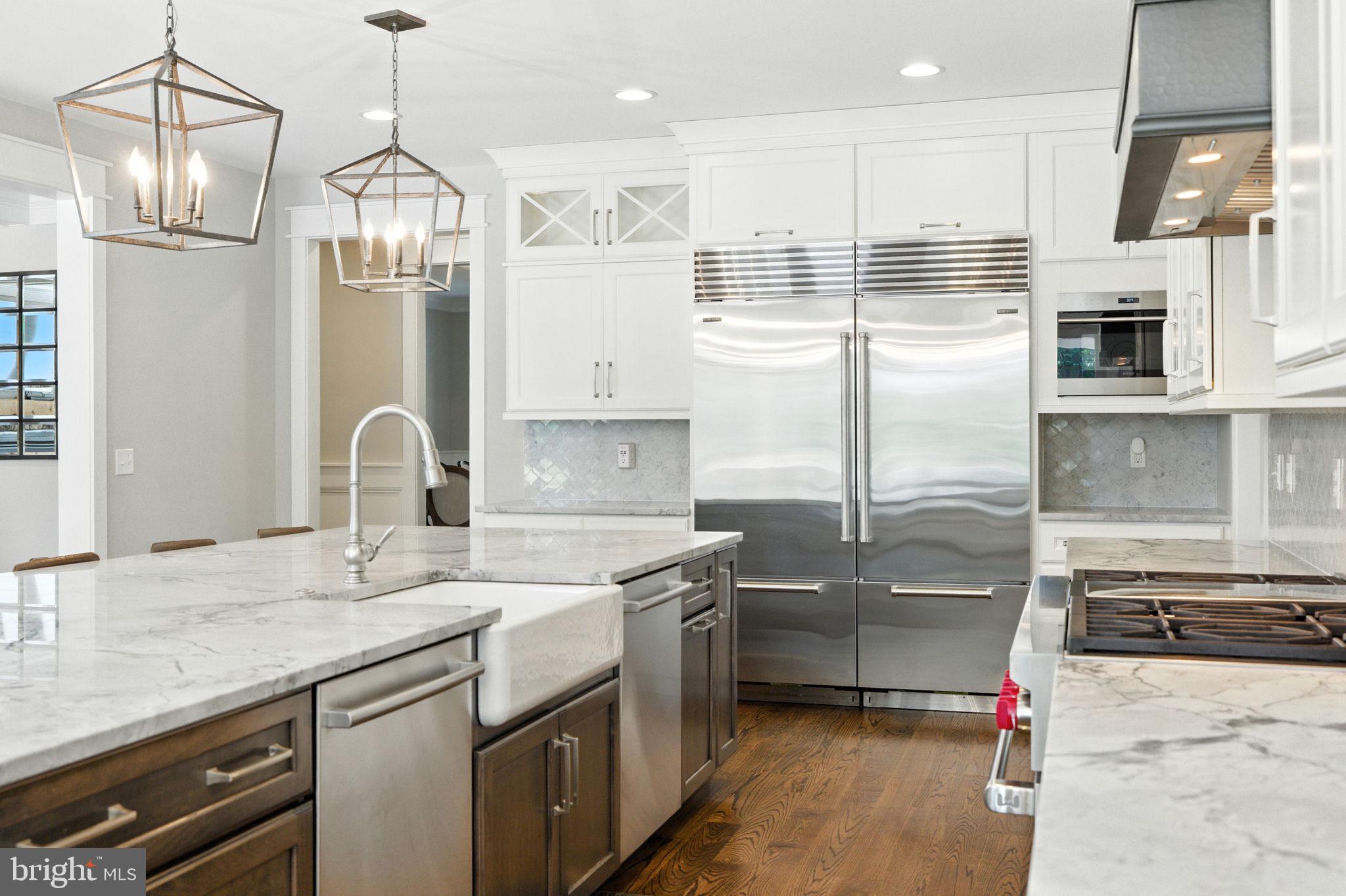 WOODSIDE ESTATES - Residential