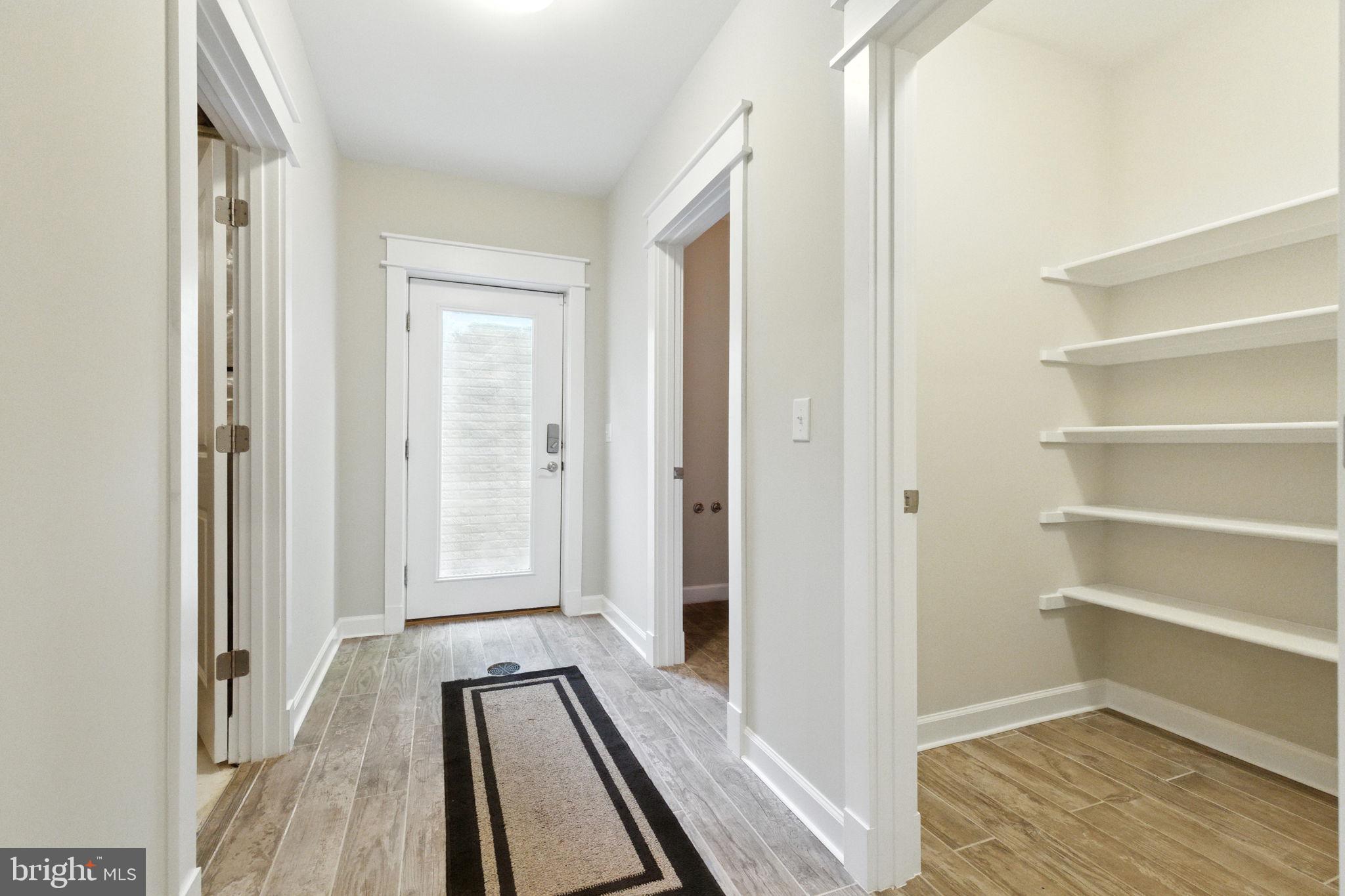 WOODSIDE ESTATES - Residential