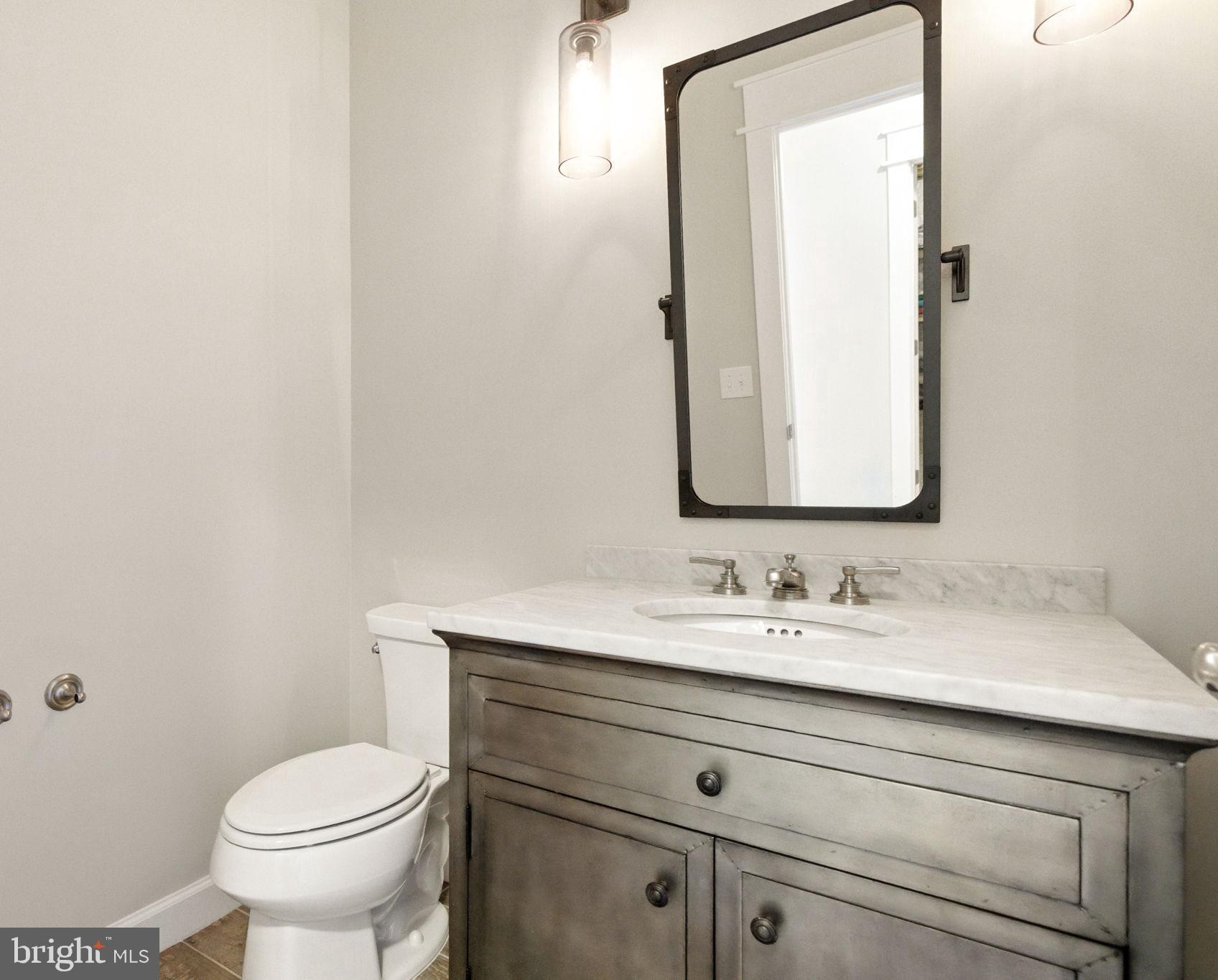 WOODSIDE ESTATES - Residential