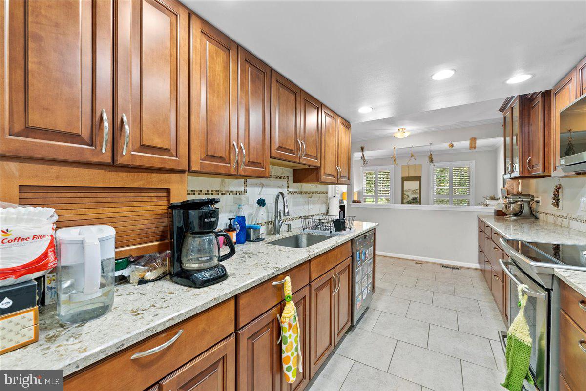 STRATTON COMMONS - Residential Lease