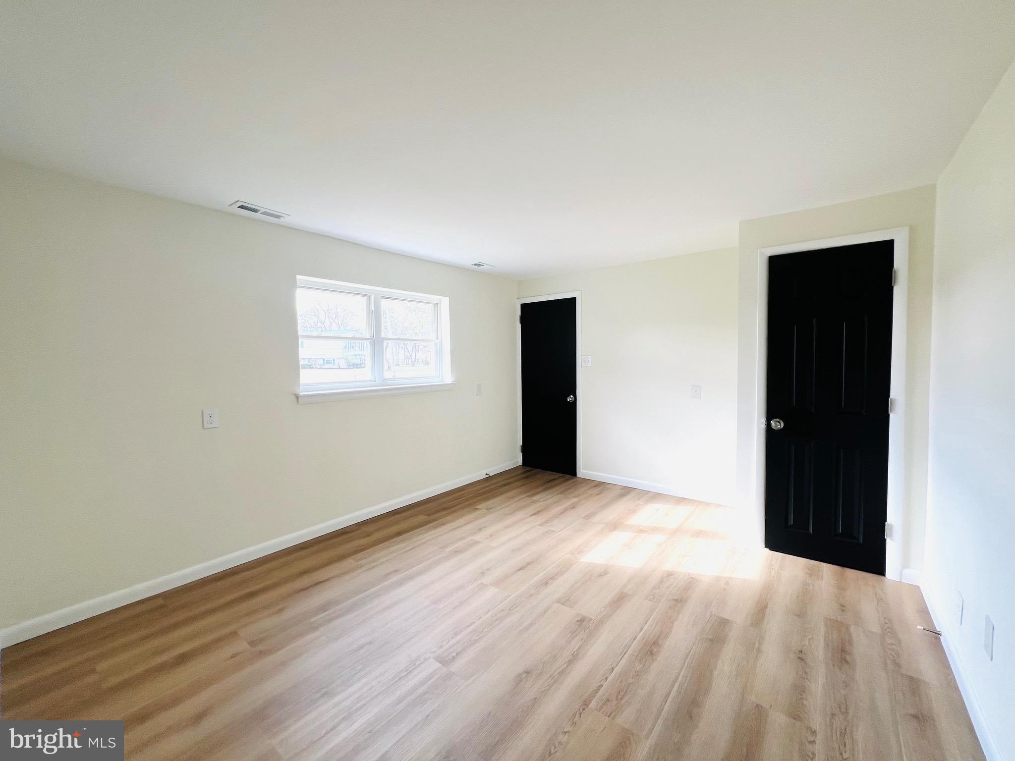 LAKE VALLEY - Residential