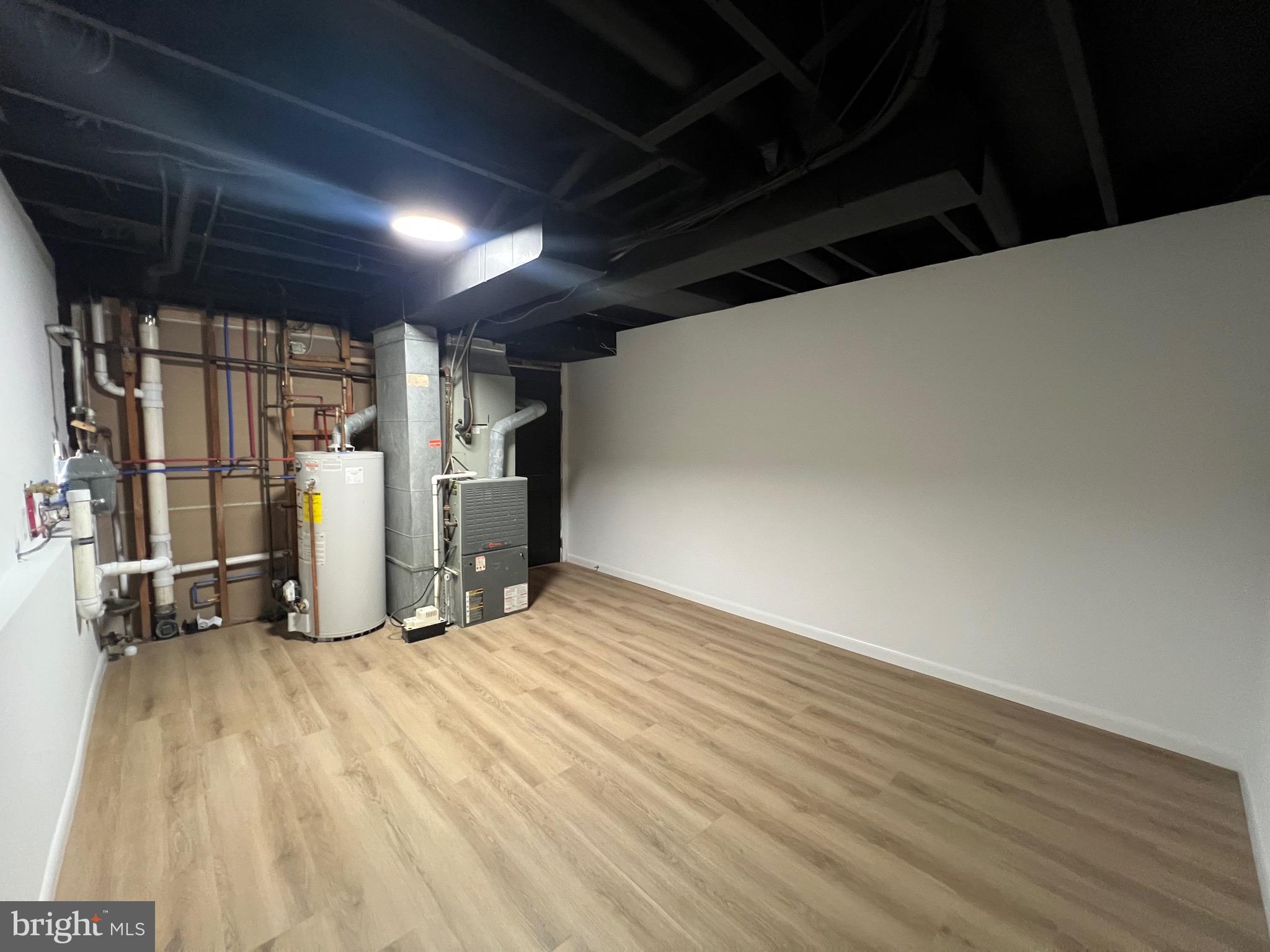 LAKE VALLEY - Residential