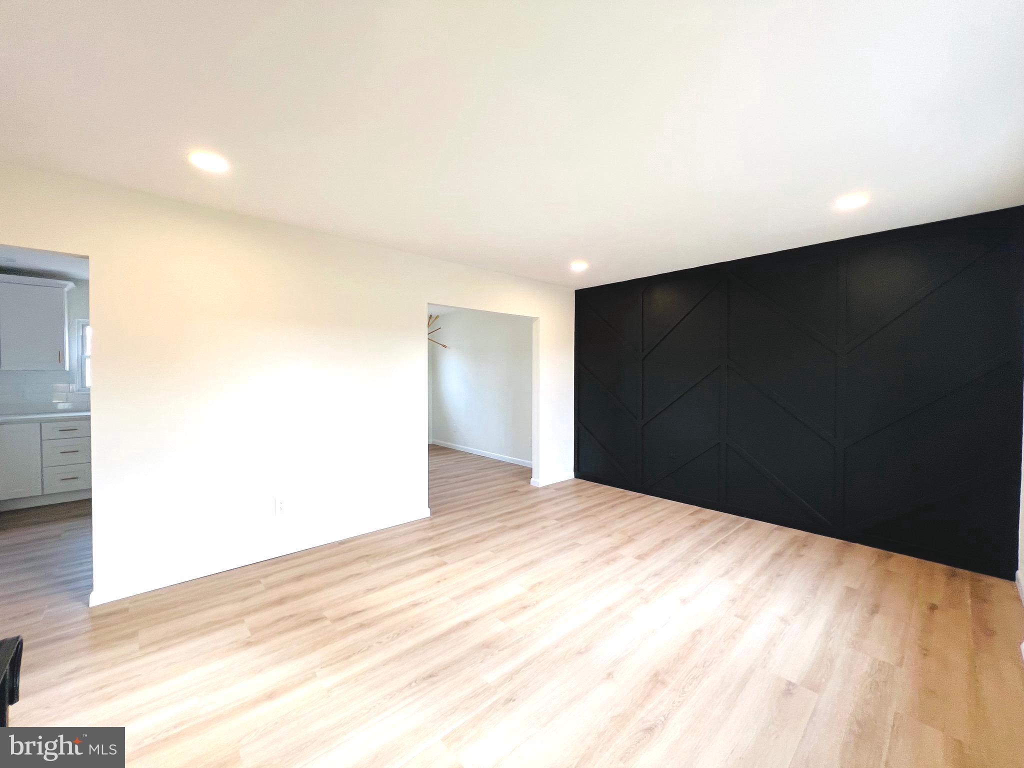 LAKE VALLEY - Residential