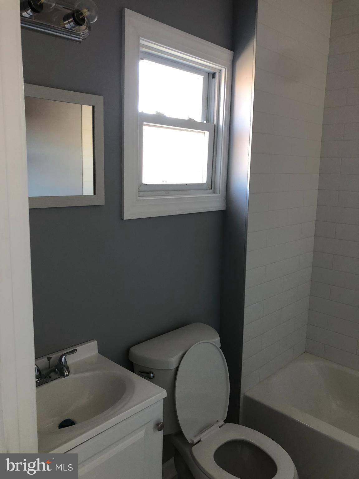 TEMPLE UNIVERSITY - Residential Lease