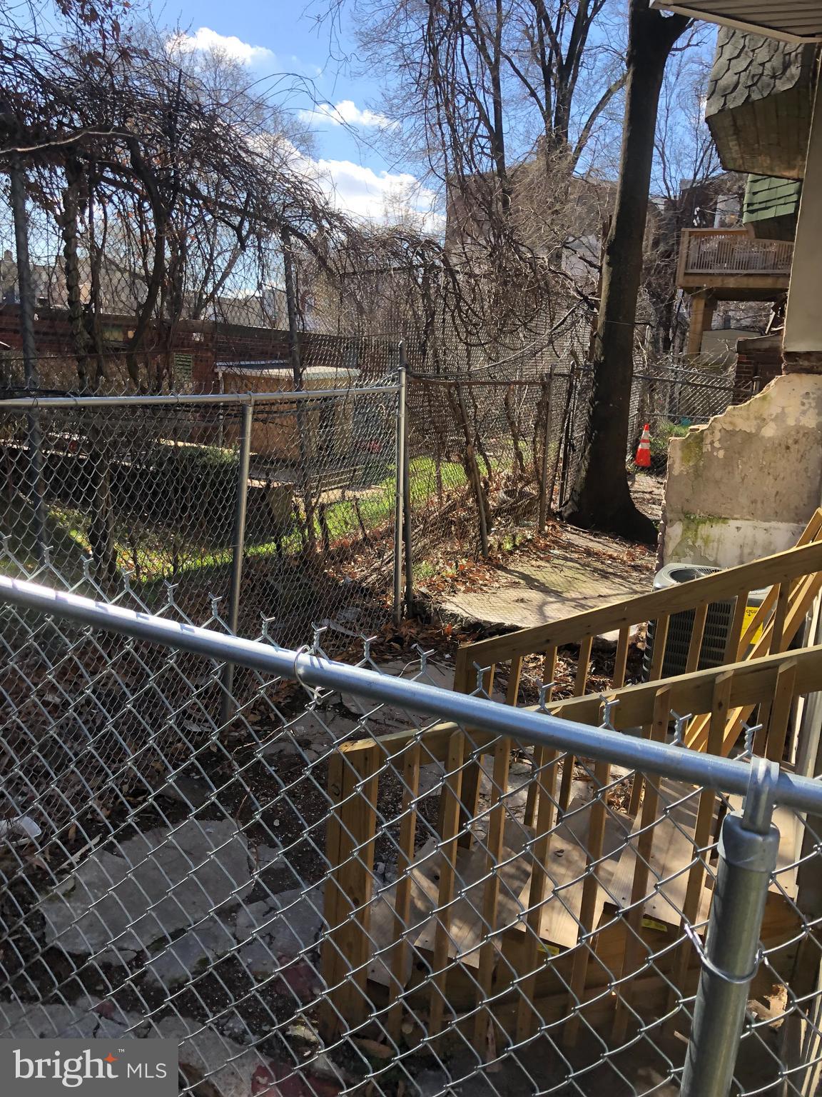 TEMPLE UNIVERSITY - Residential Lease