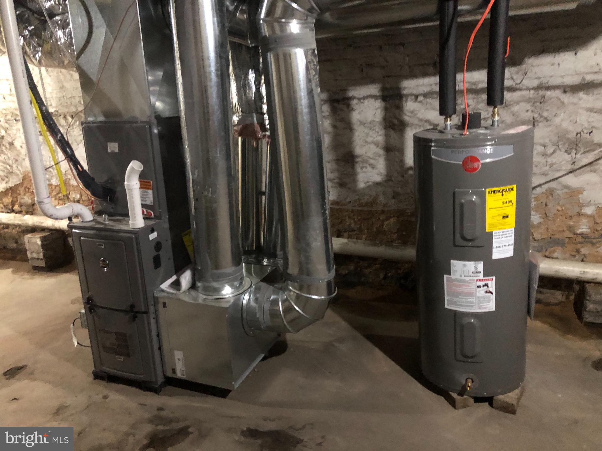 TEMPLE UNIVERSITY - Residential Lease