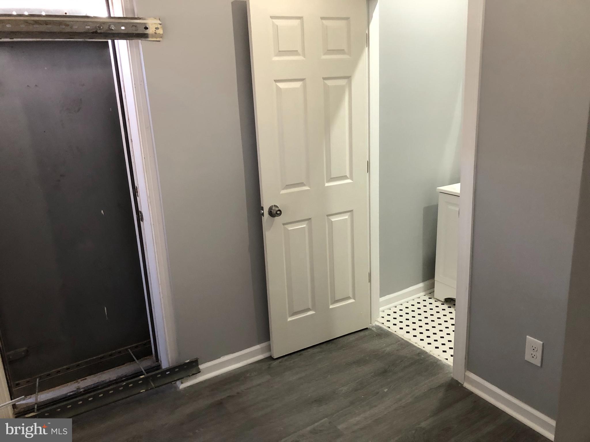 TEMPLE UNIVERSITY - Residential Lease