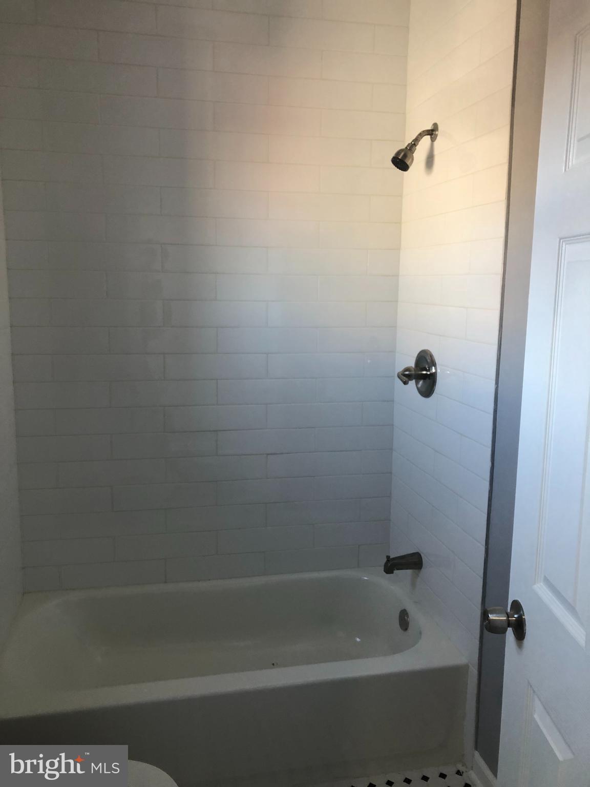 TEMPLE UNIVERSITY - Residential Lease