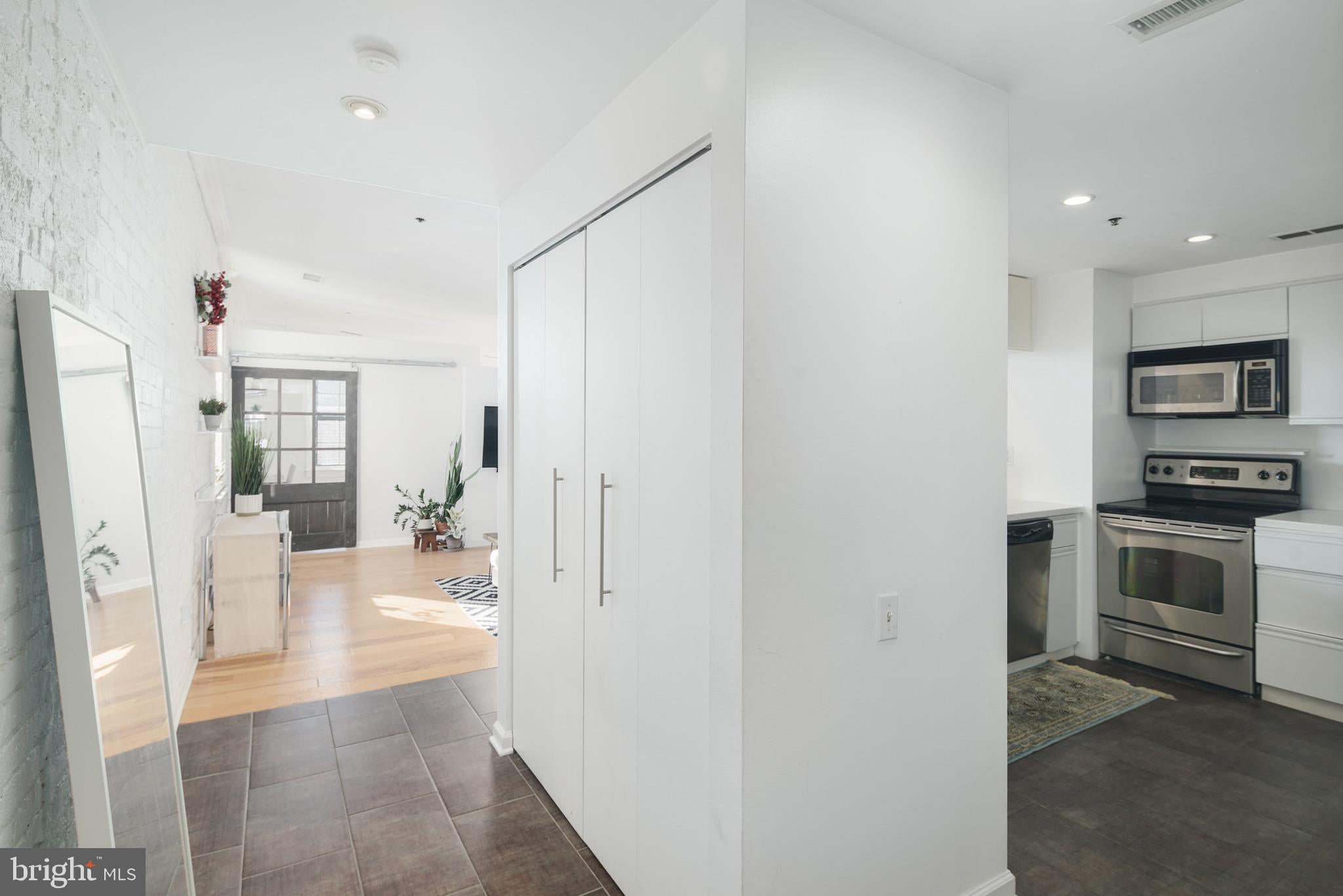 315 NEW STREET 701