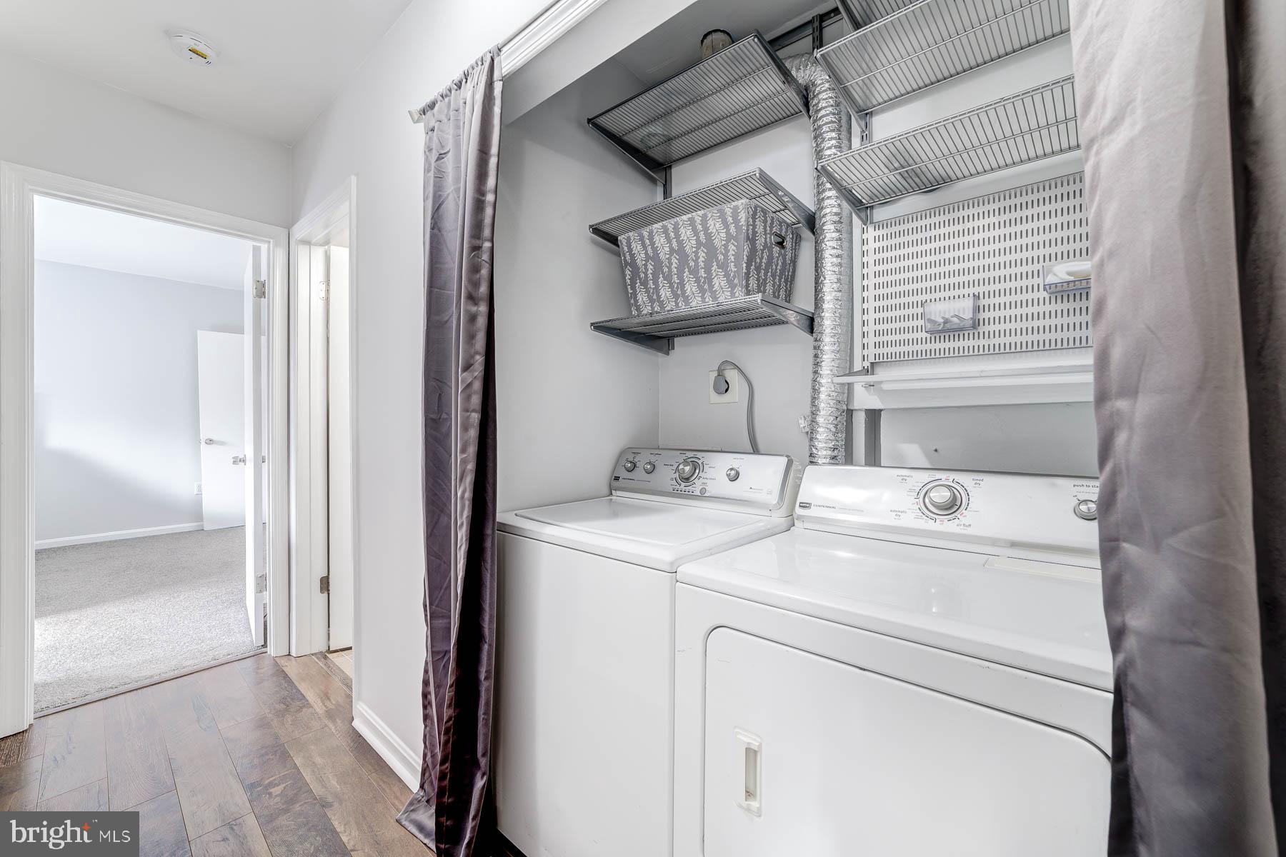 SURREY AT MANCHESTER LAKES - Residential