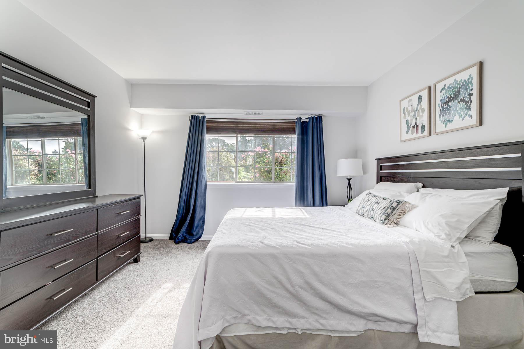 SURREY AT MANCHESTER LAKES - Residential