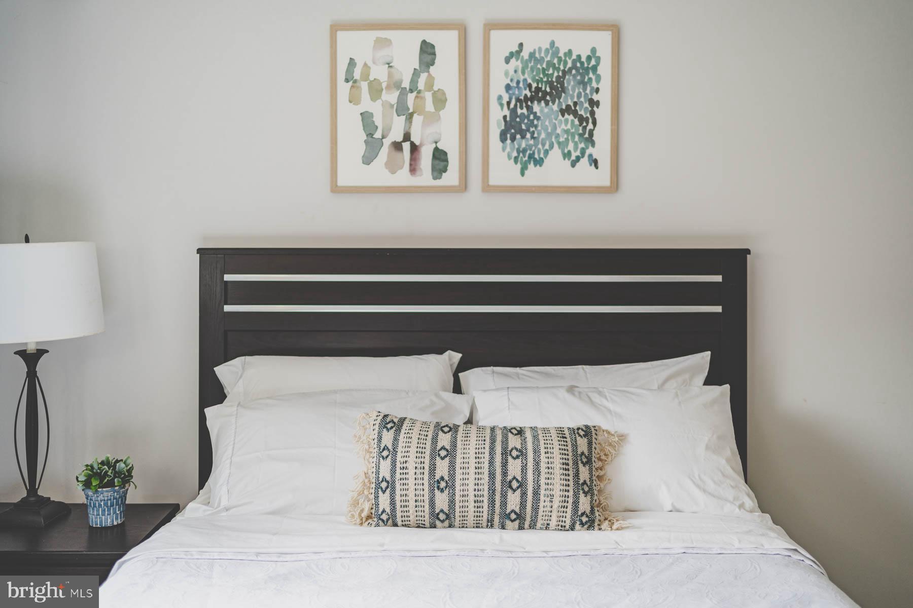 SURREY AT MANCHESTER LAKES - Residential