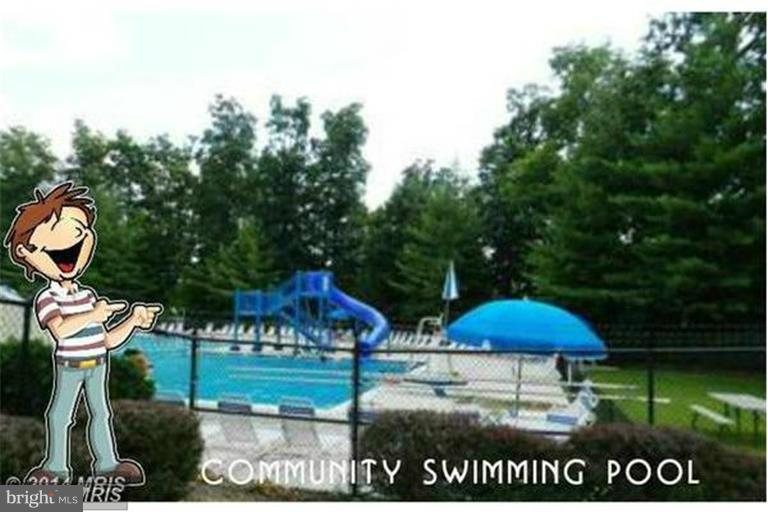 WELLINGTON/CLOVERHILL CONDOS - Residential