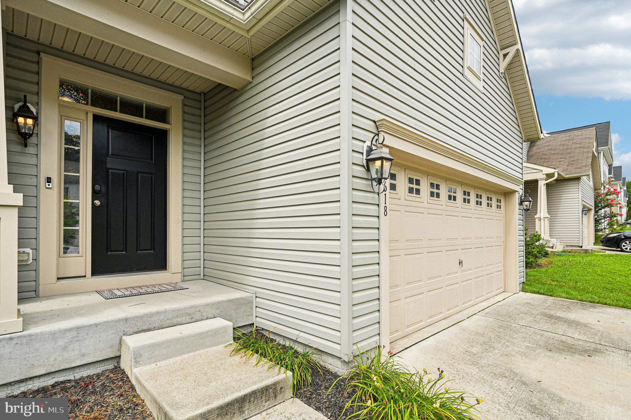 1618 HEKLA LANE