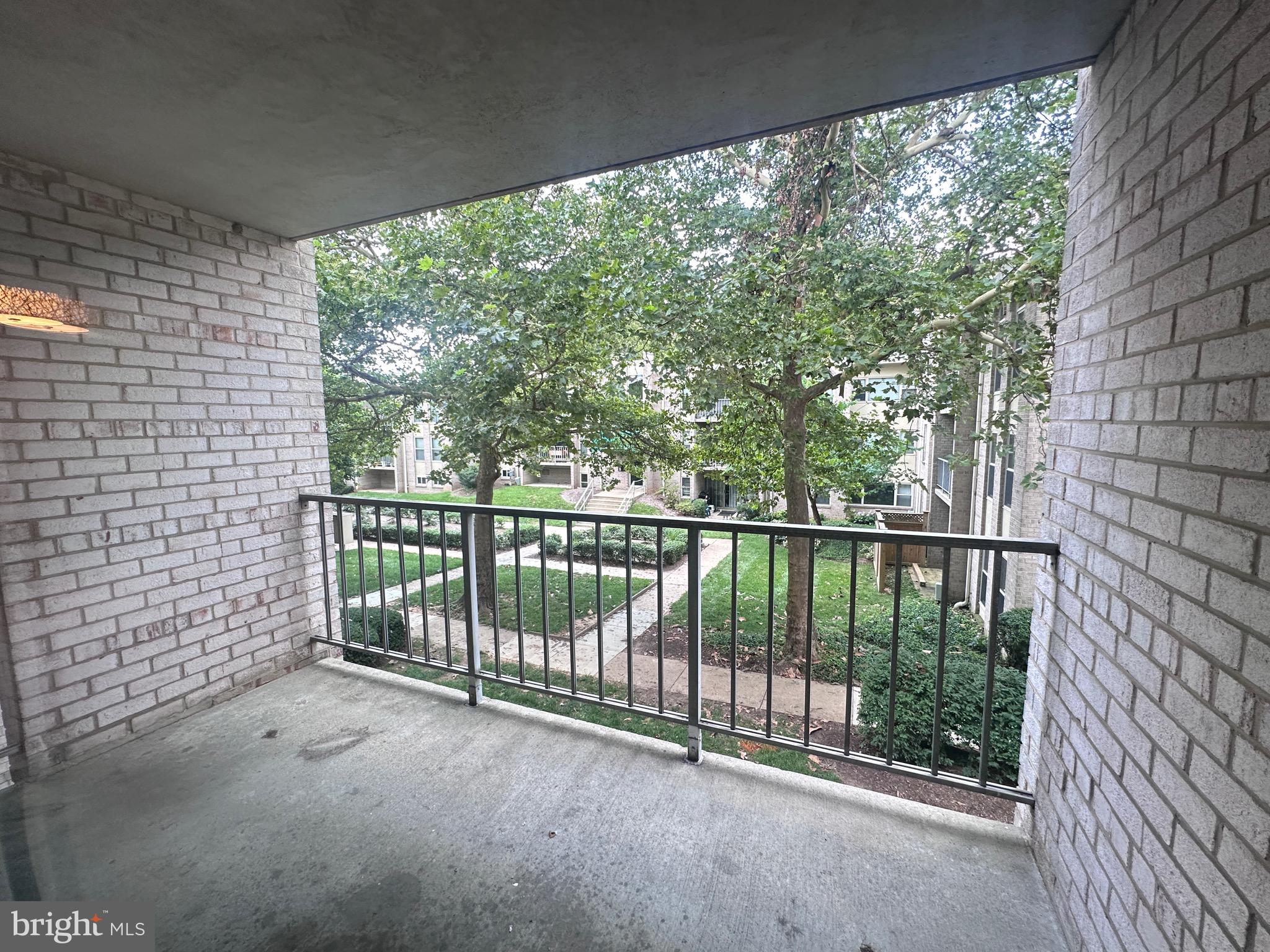 CANTERBURY SQUARE - Residential