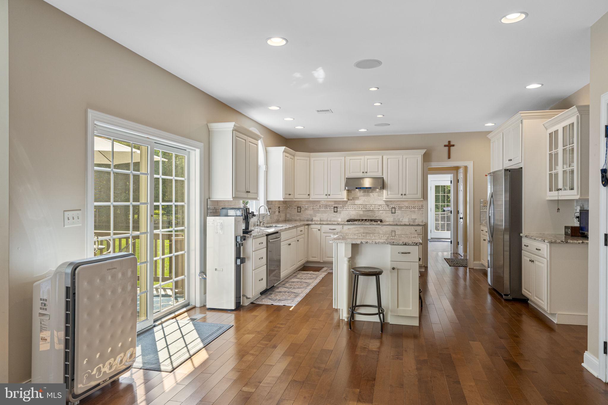 WILLISTOWN ACRES - Residential