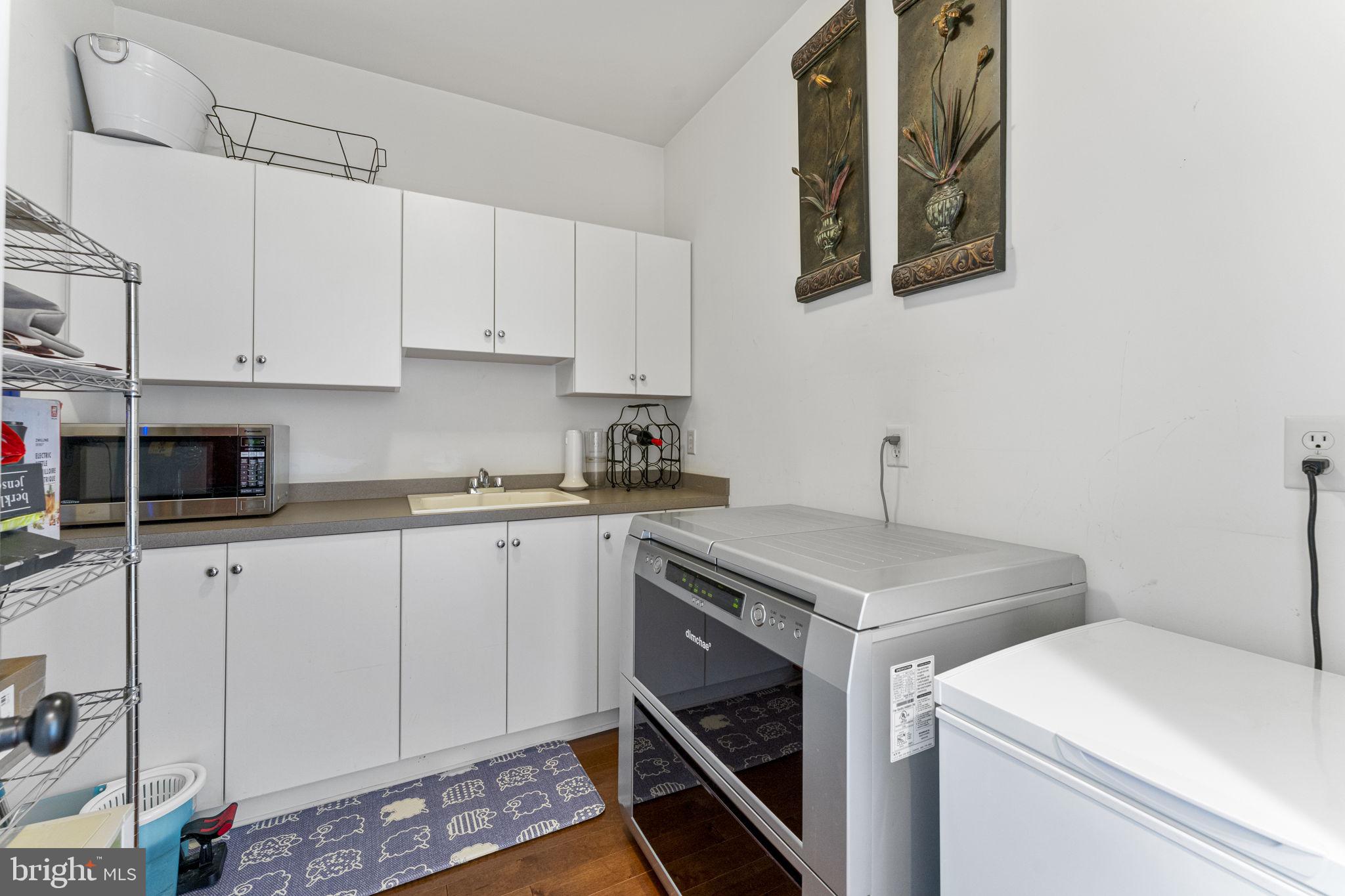 WILLISTOWN ACRES - Residential