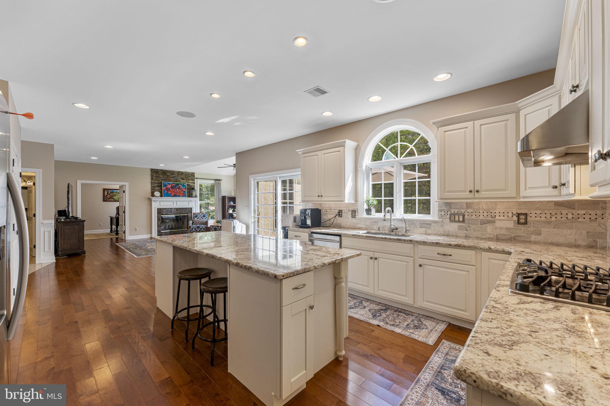 WILLISTOWN ACRES - Residential