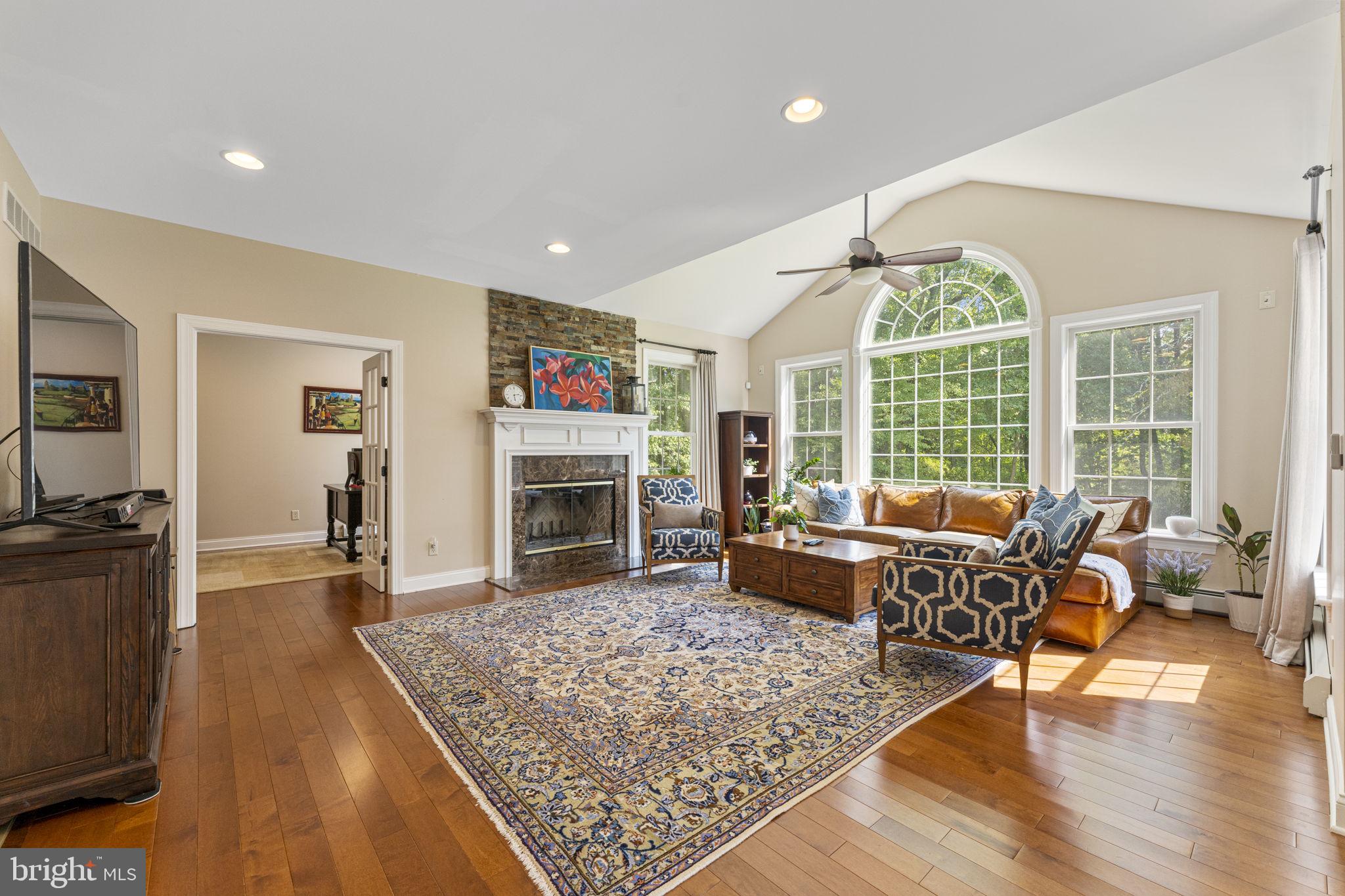 WILLISTOWN ACRES - Residential