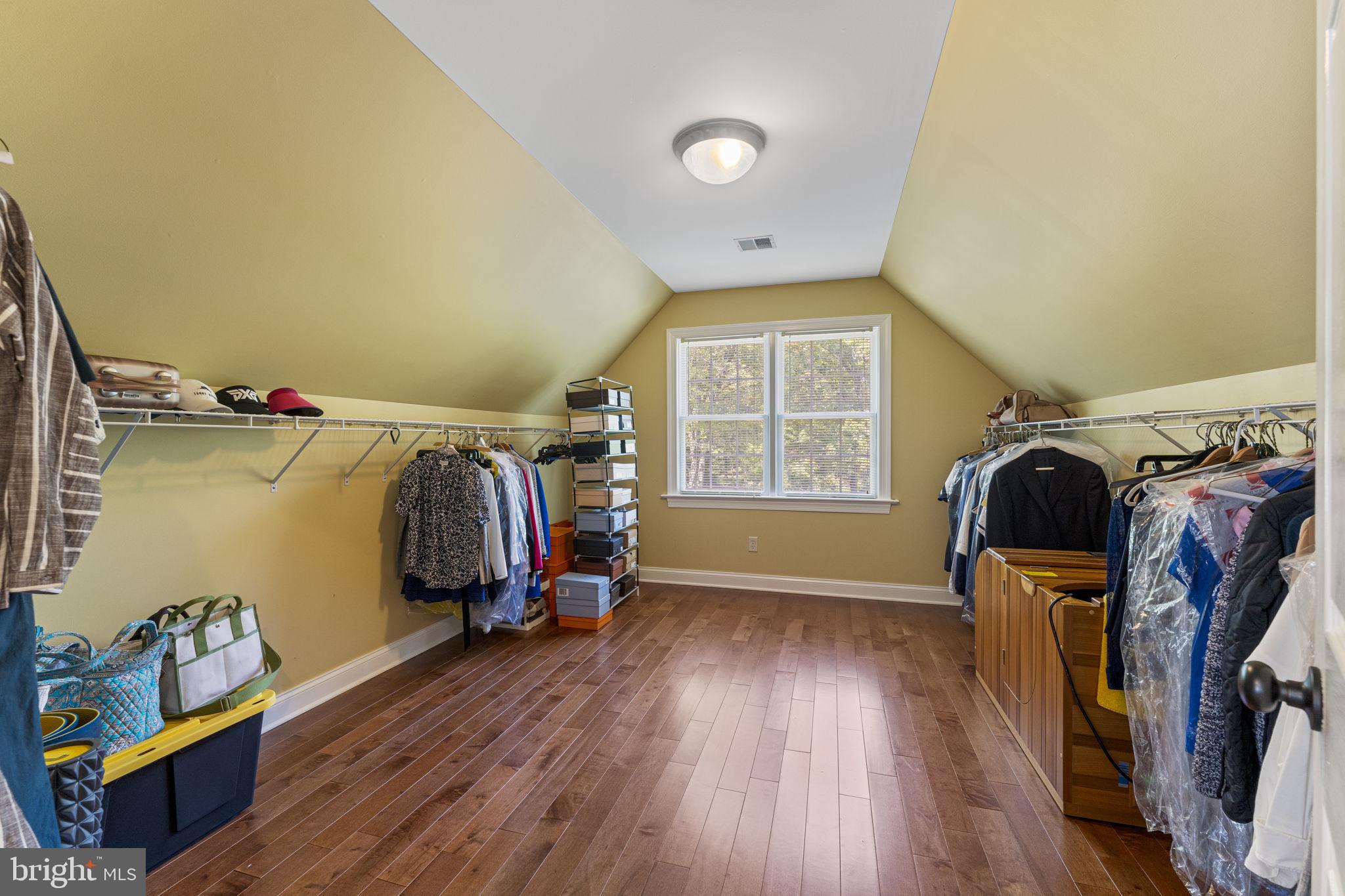 WILLISTOWN ACRES - Residential