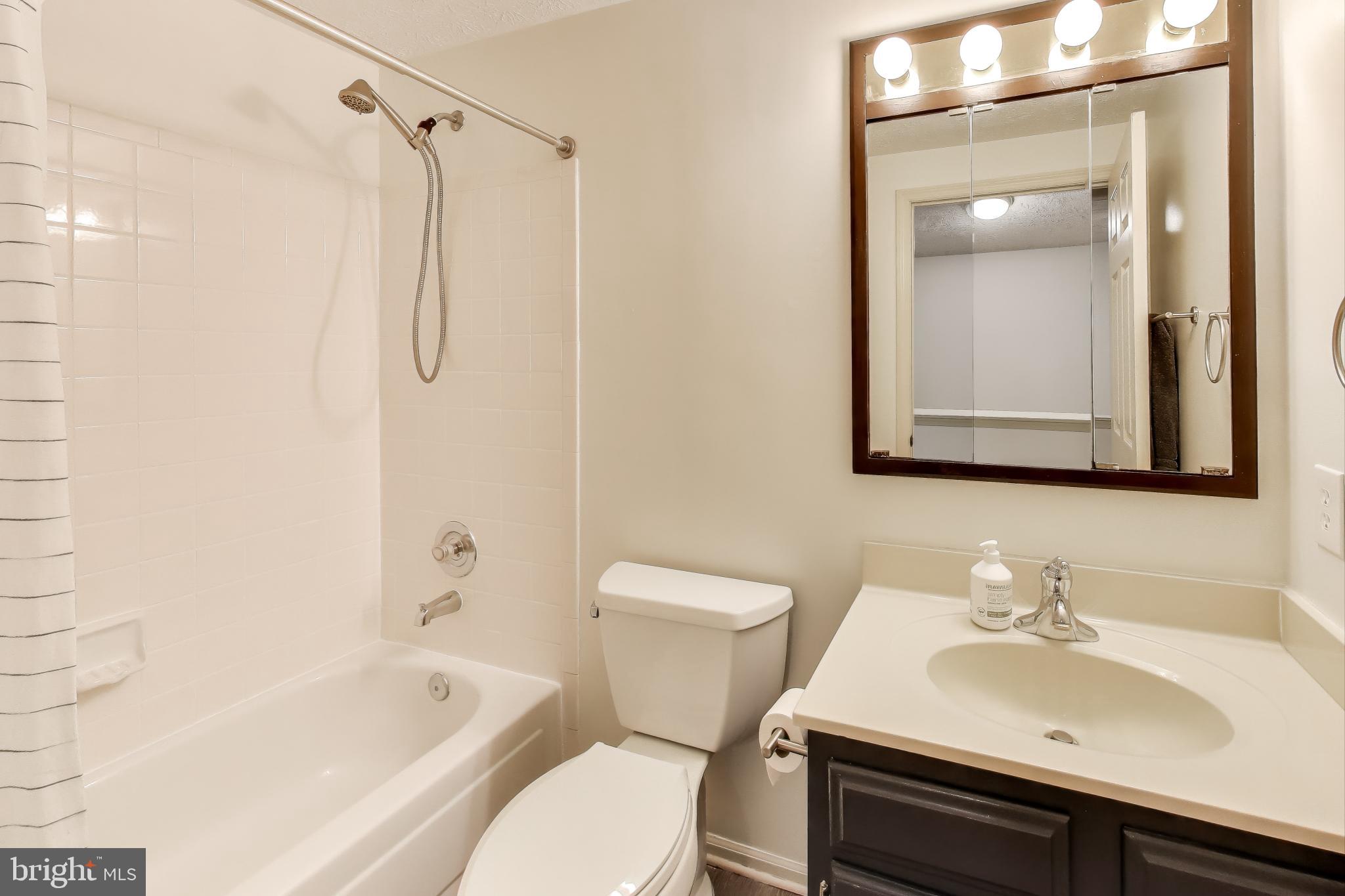 FERNSHIRE FARMS - Residential