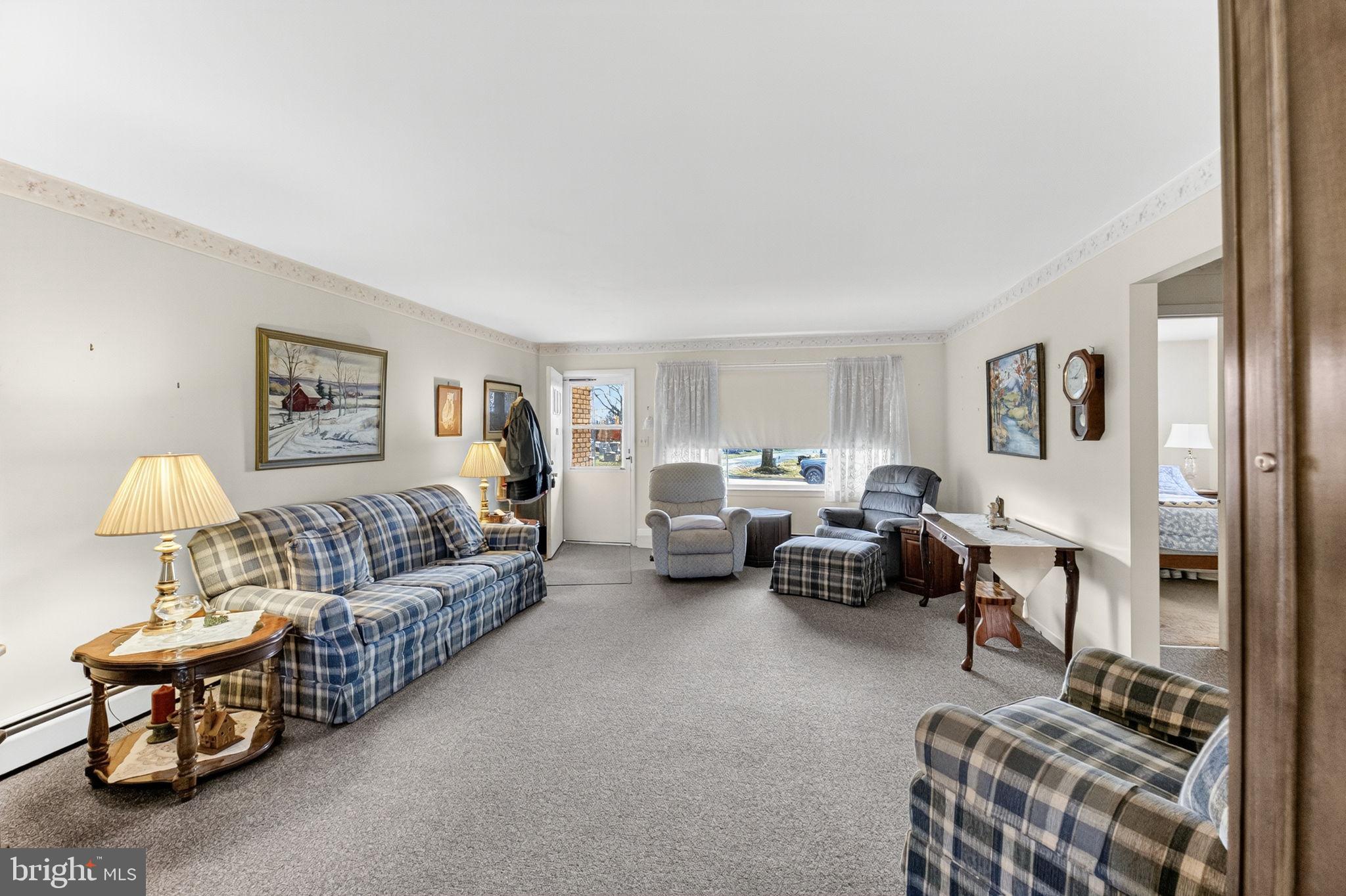 834 HOKENDAUQUA STREET