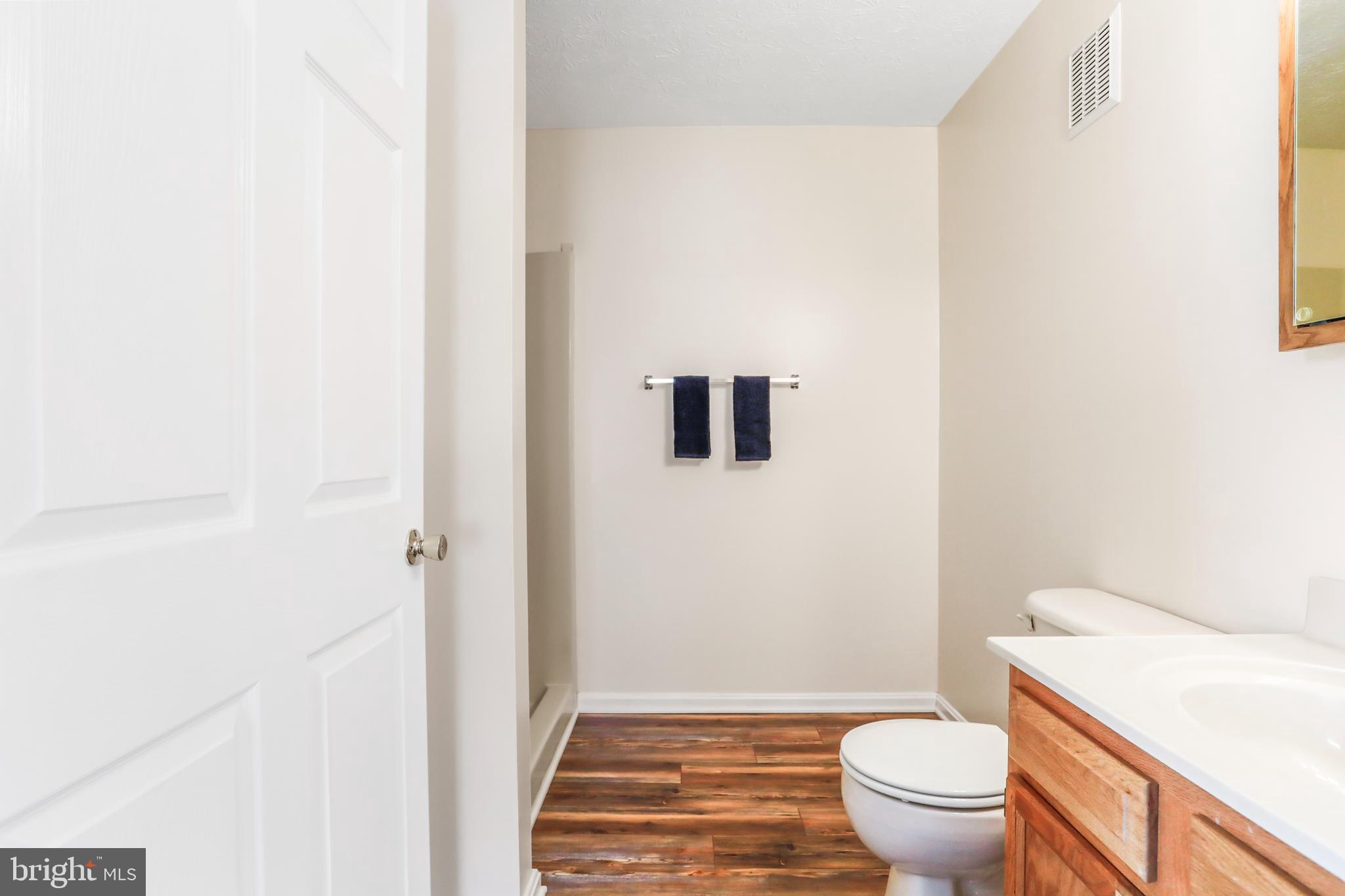 SIGNAL KNOB STATION - Residential Lease