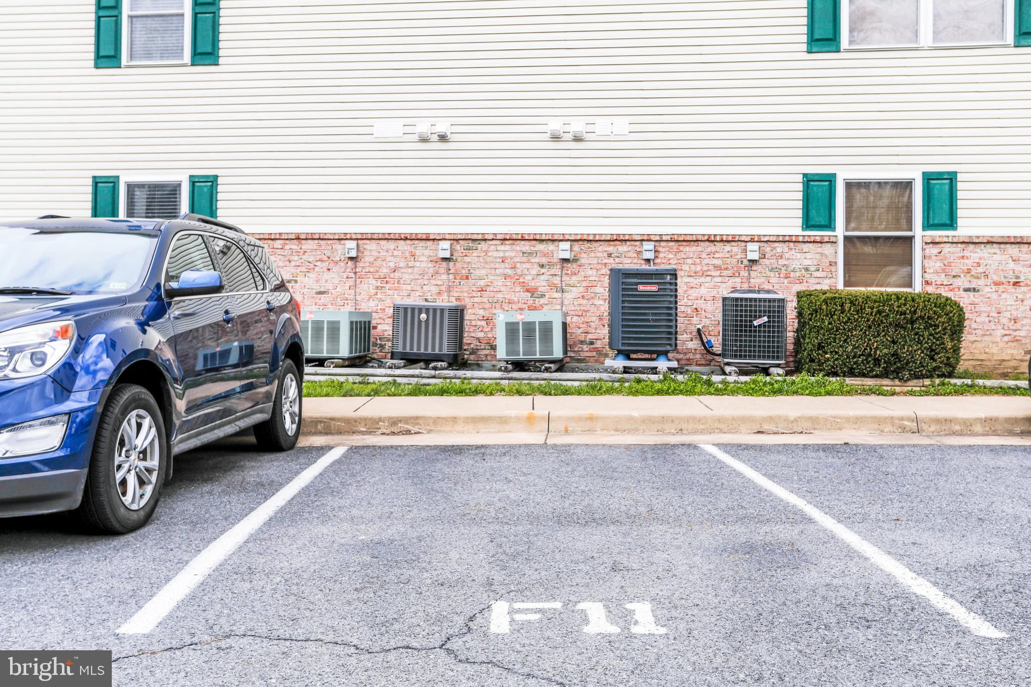 SIGNAL KNOB STATION - Residential Lease