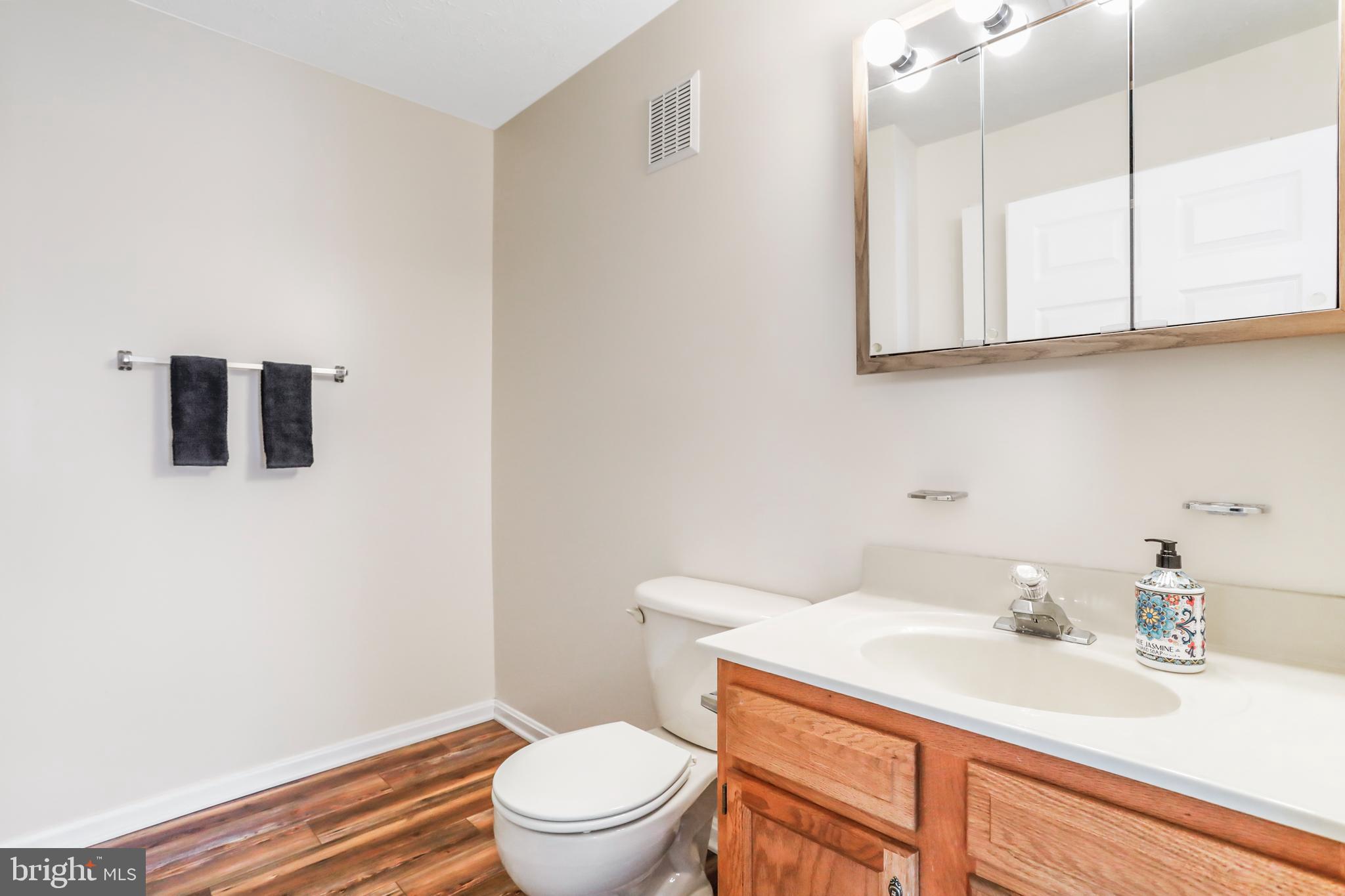 SIGNAL KNOB STATION - Residential Lease