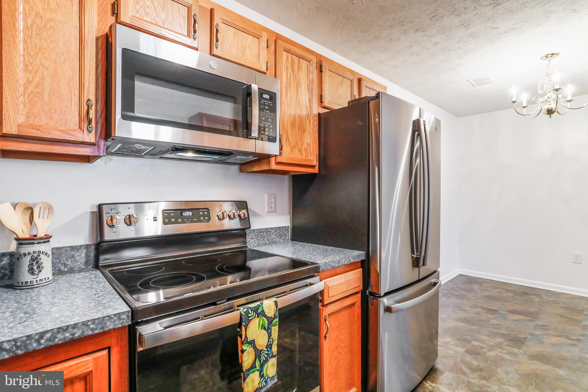 SIGNAL KNOB STATION - Residential Lease