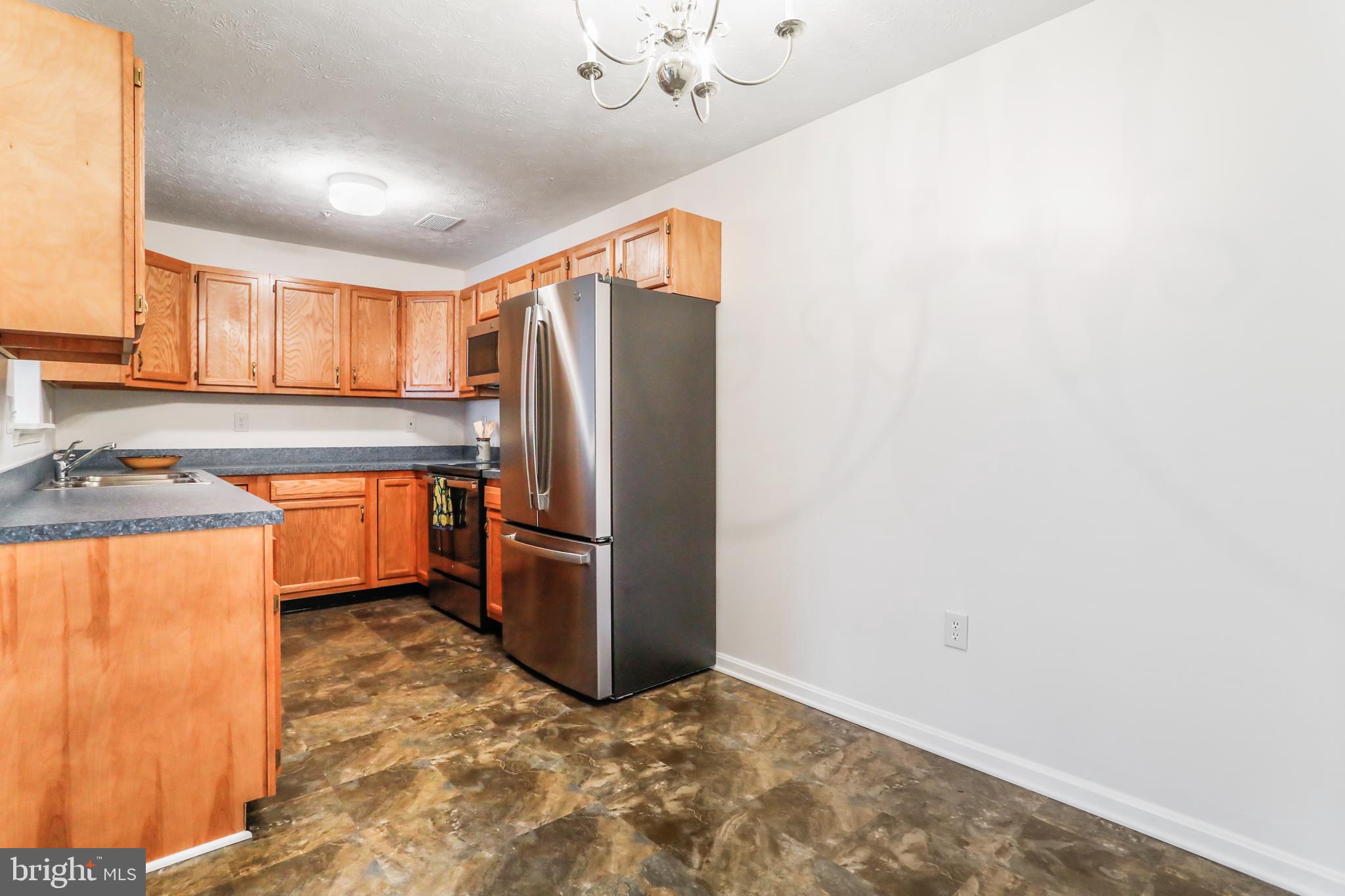 SIGNAL KNOB STATION - Residential Lease