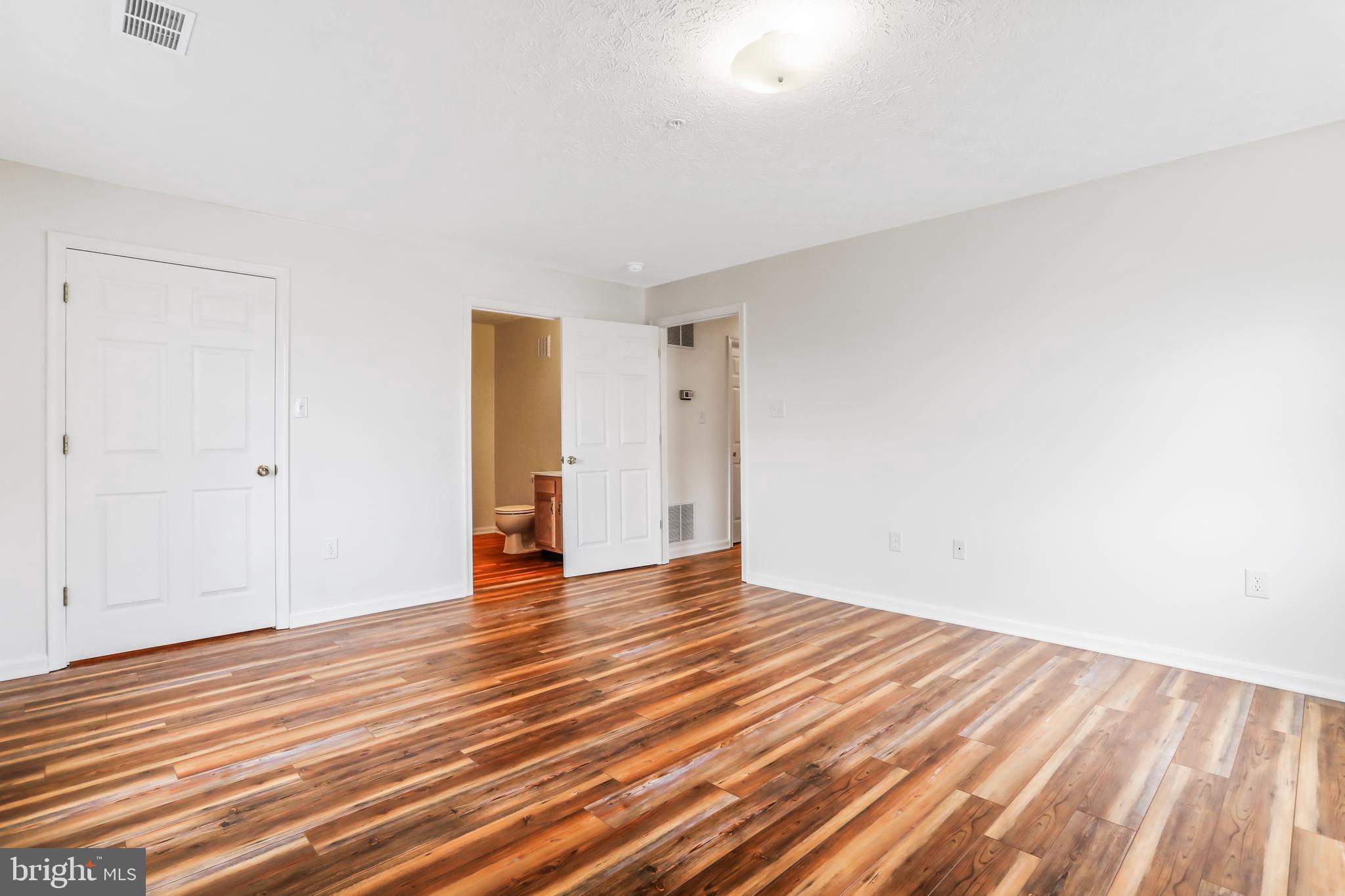 SIGNAL KNOB STATION - Residential Lease