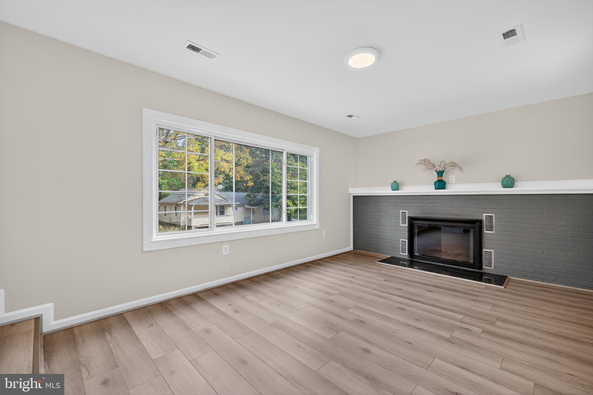 RANDALLSTOWN - Residential