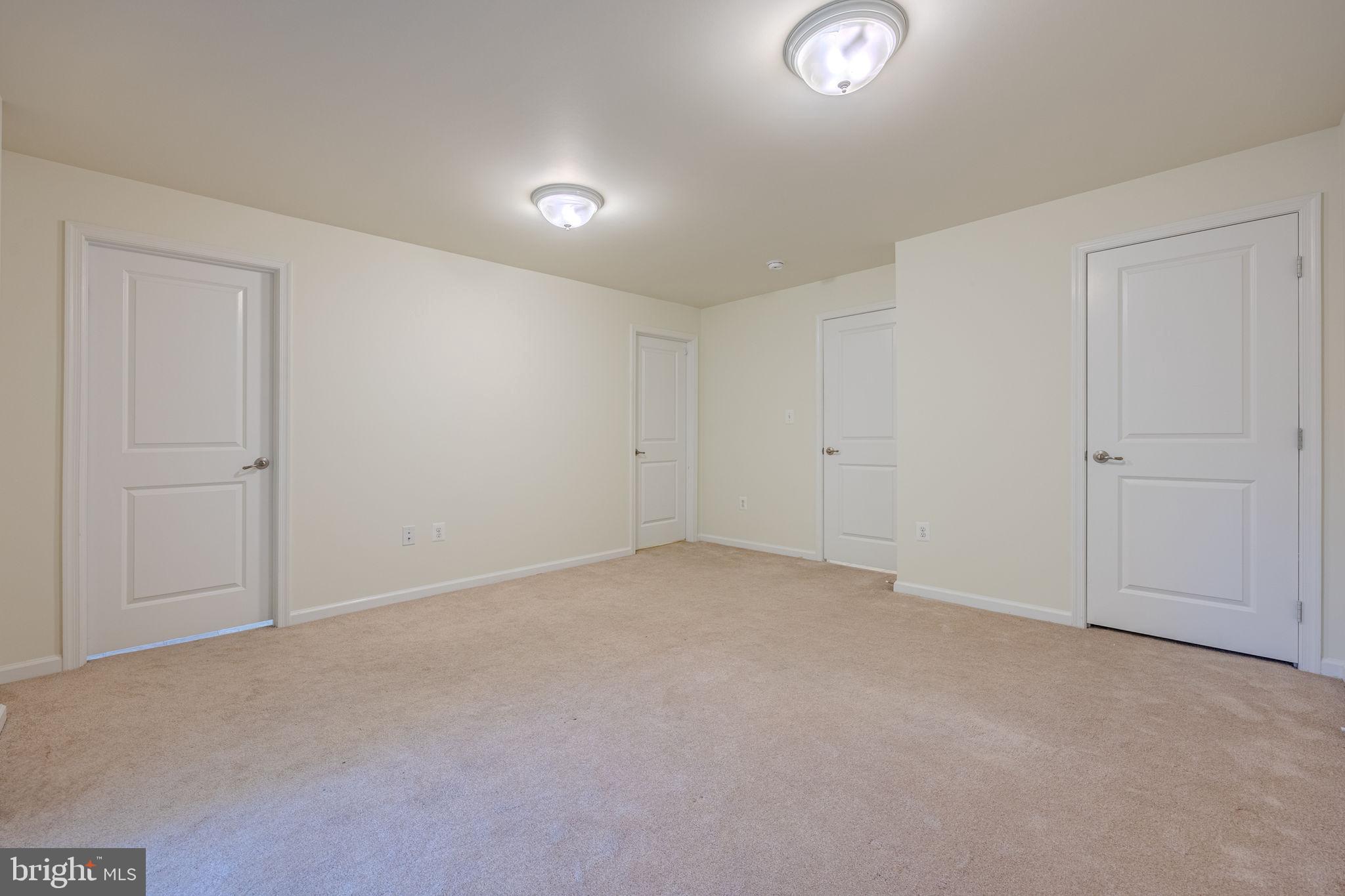 LAFAYETTE CROSSING - Residential Lease