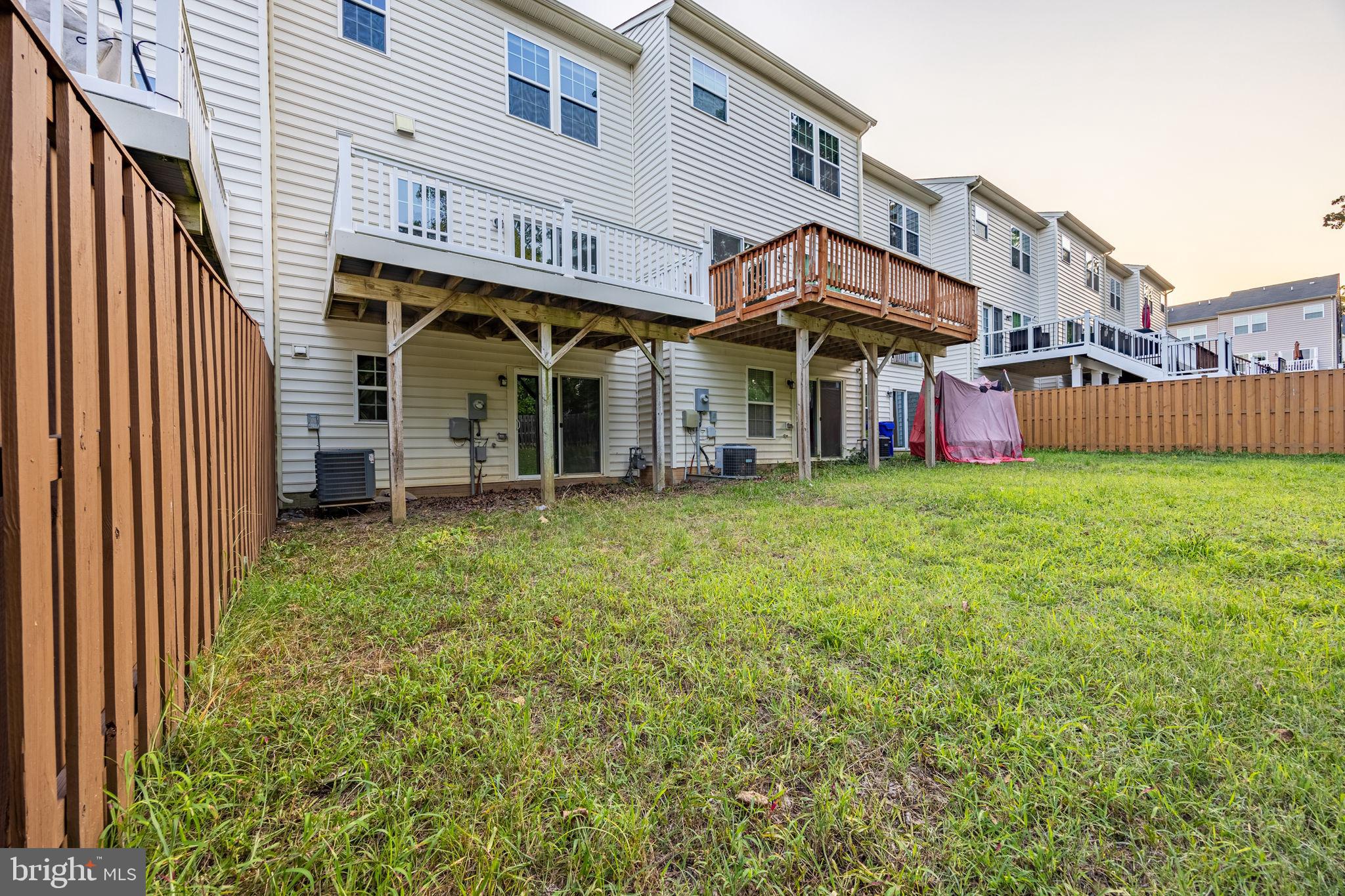 LAFAYETTE CROSSING - Residential Lease