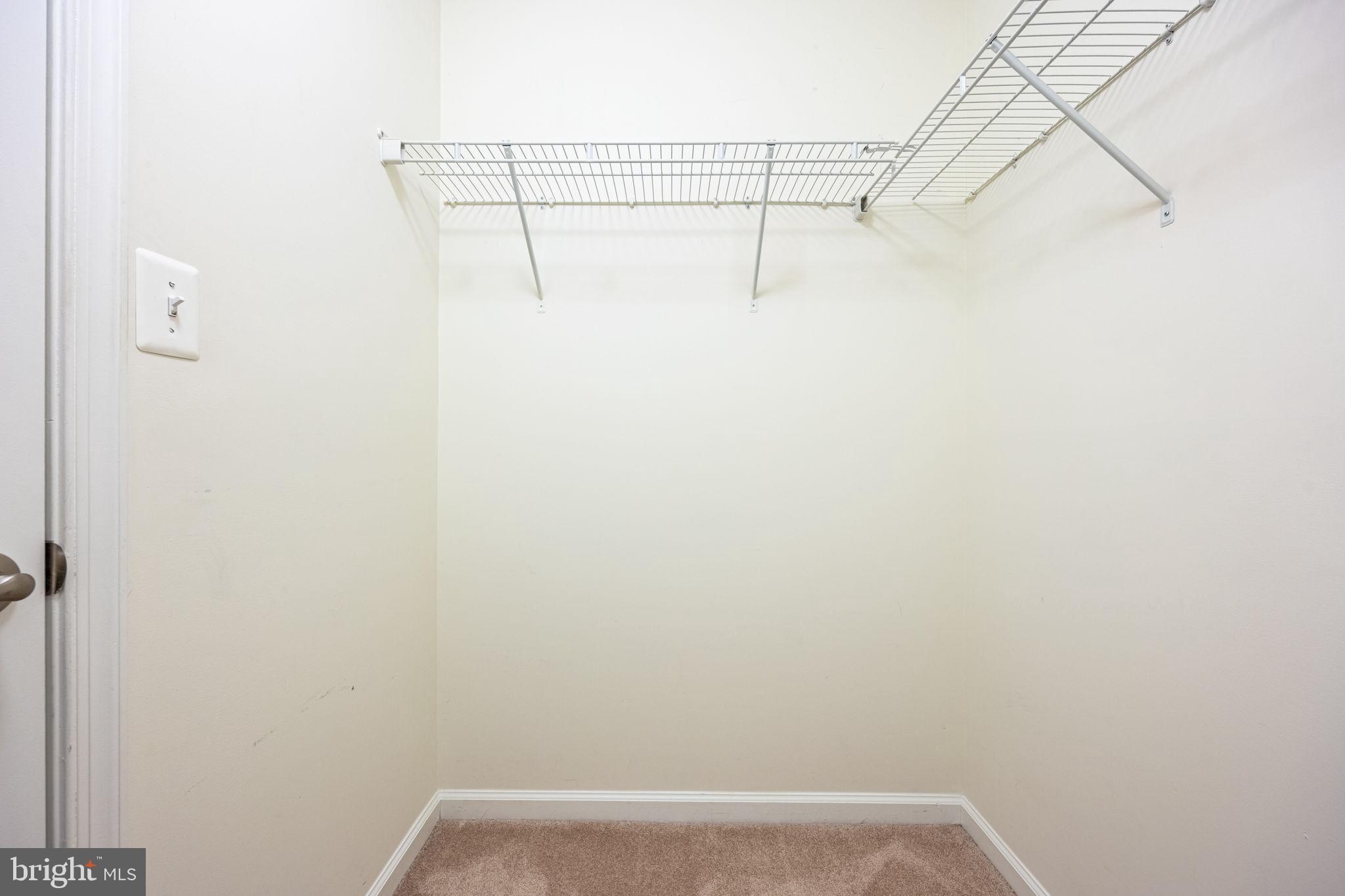 LAFAYETTE CROSSING - Residential Lease