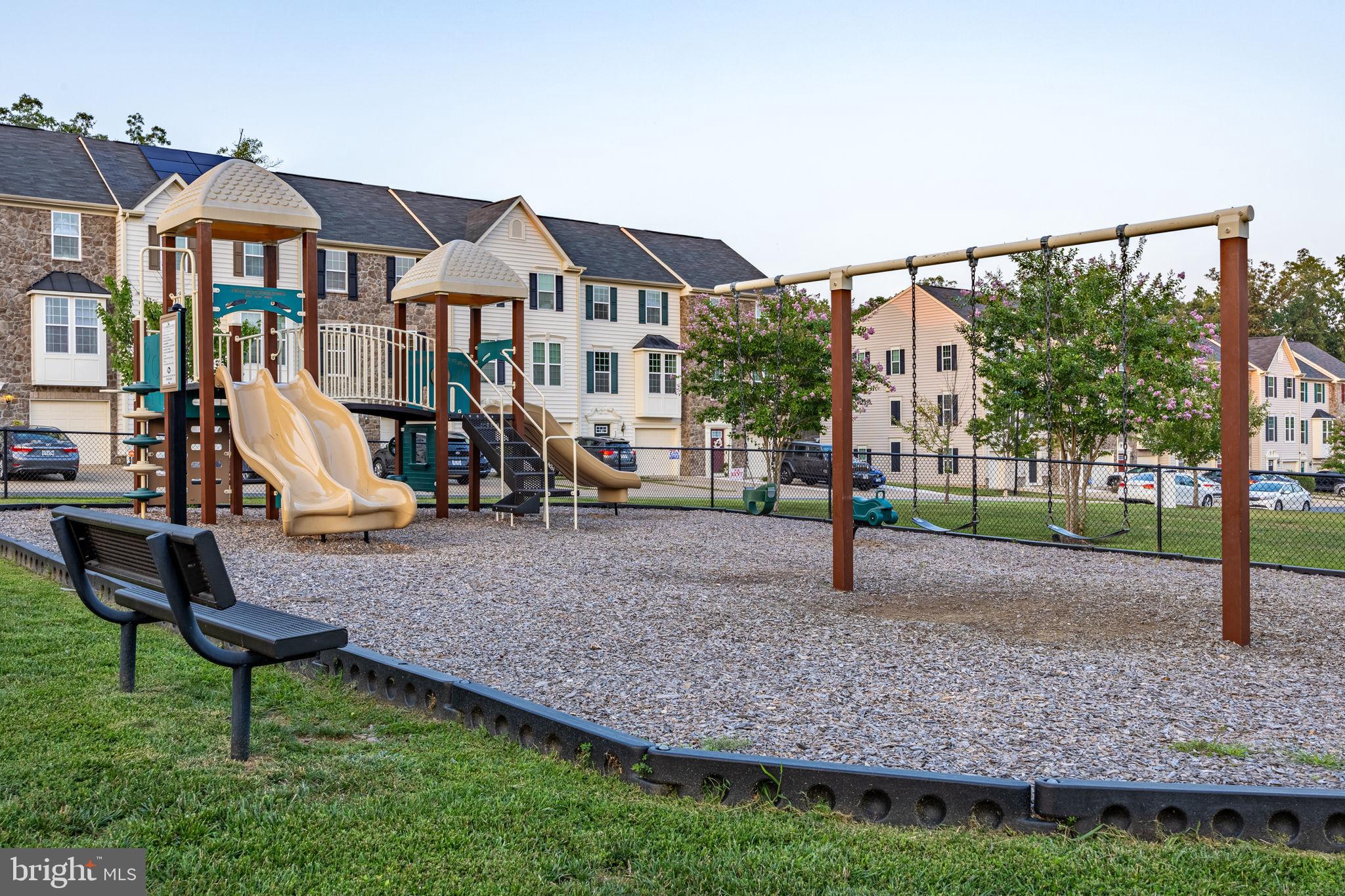 LAFAYETTE CROSSING - Residential Lease