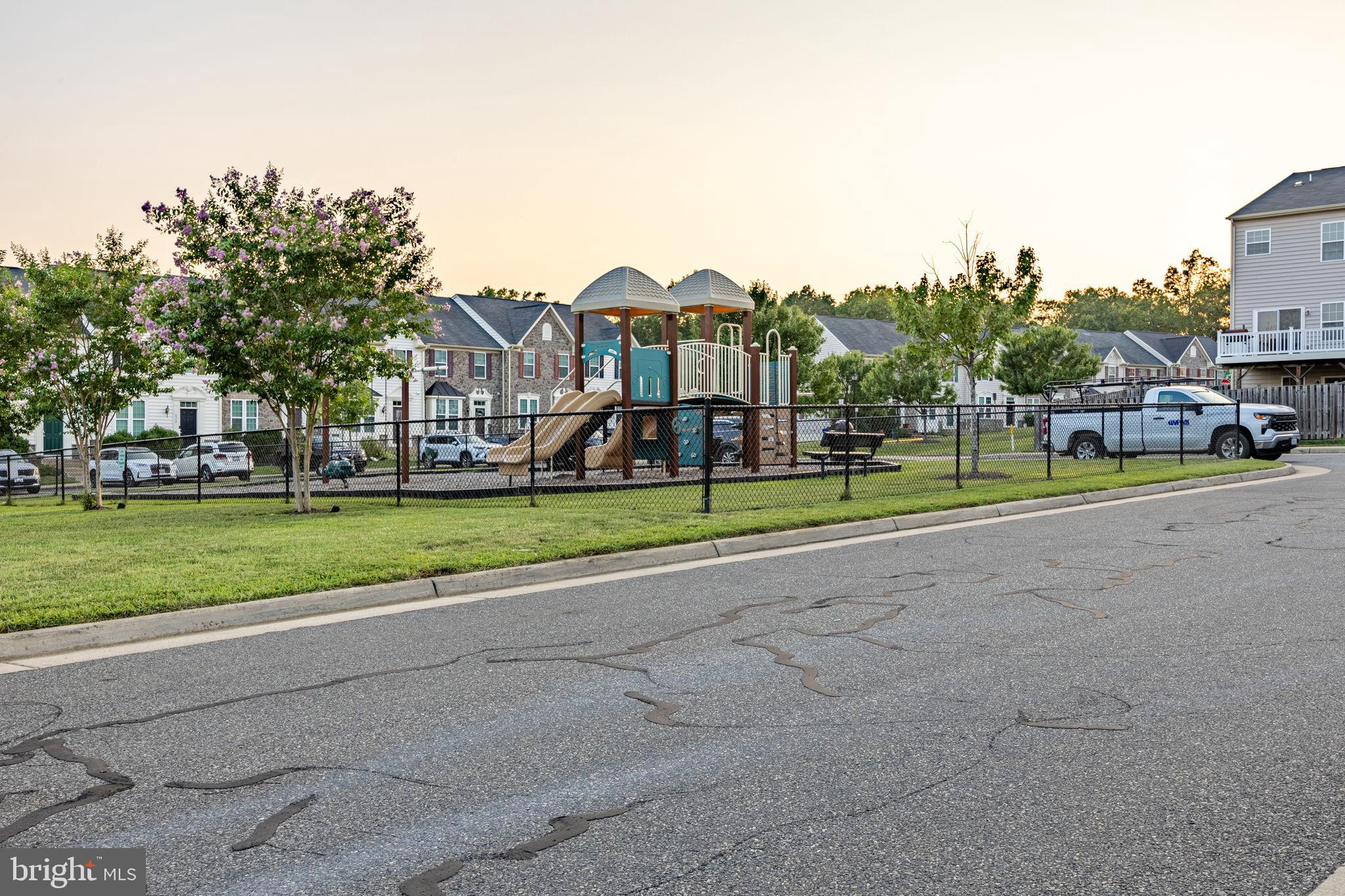 LAFAYETTE CROSSING - Residential Lease