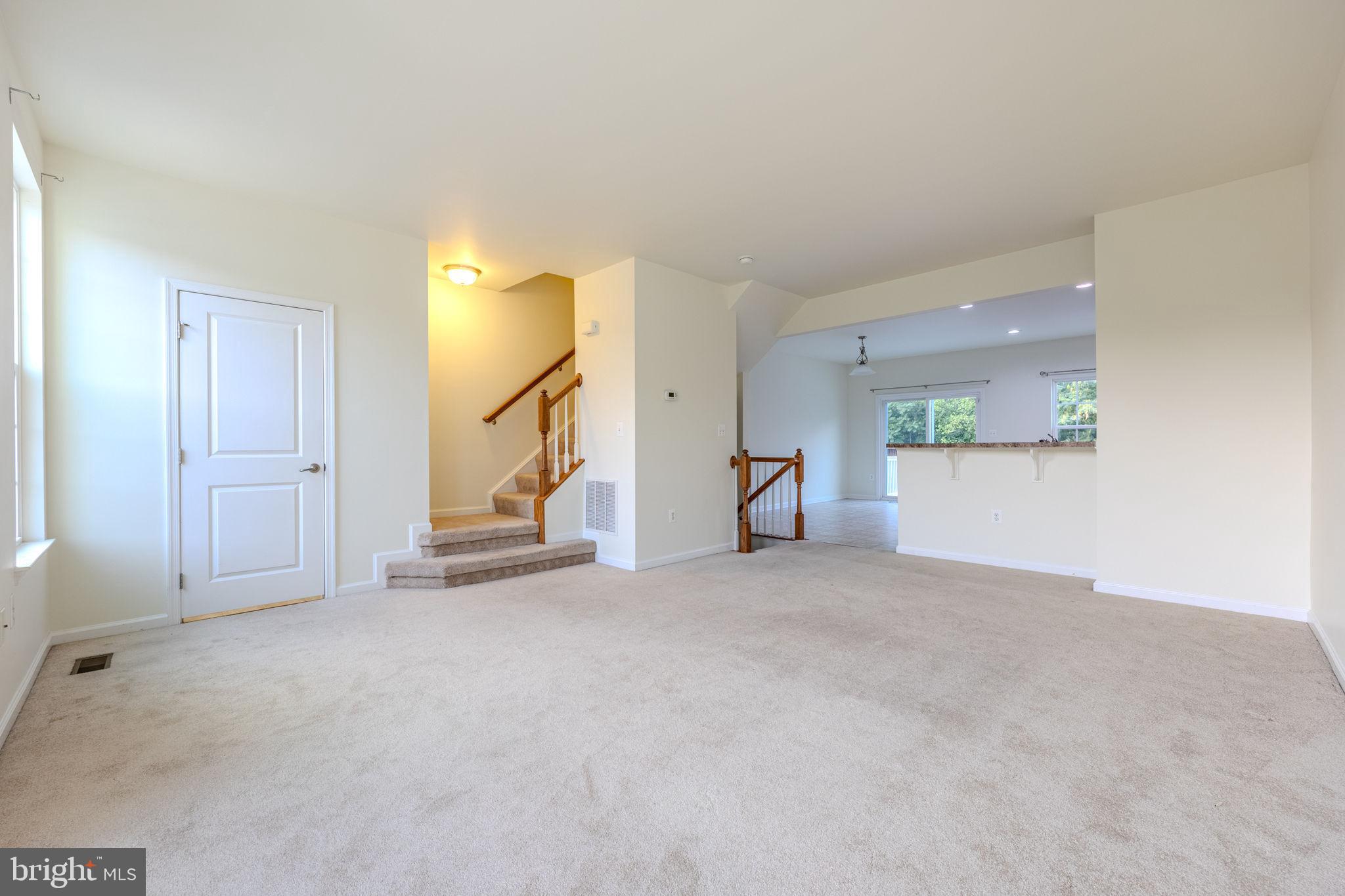 LAFAYETTE CROSSING - Residential Lease