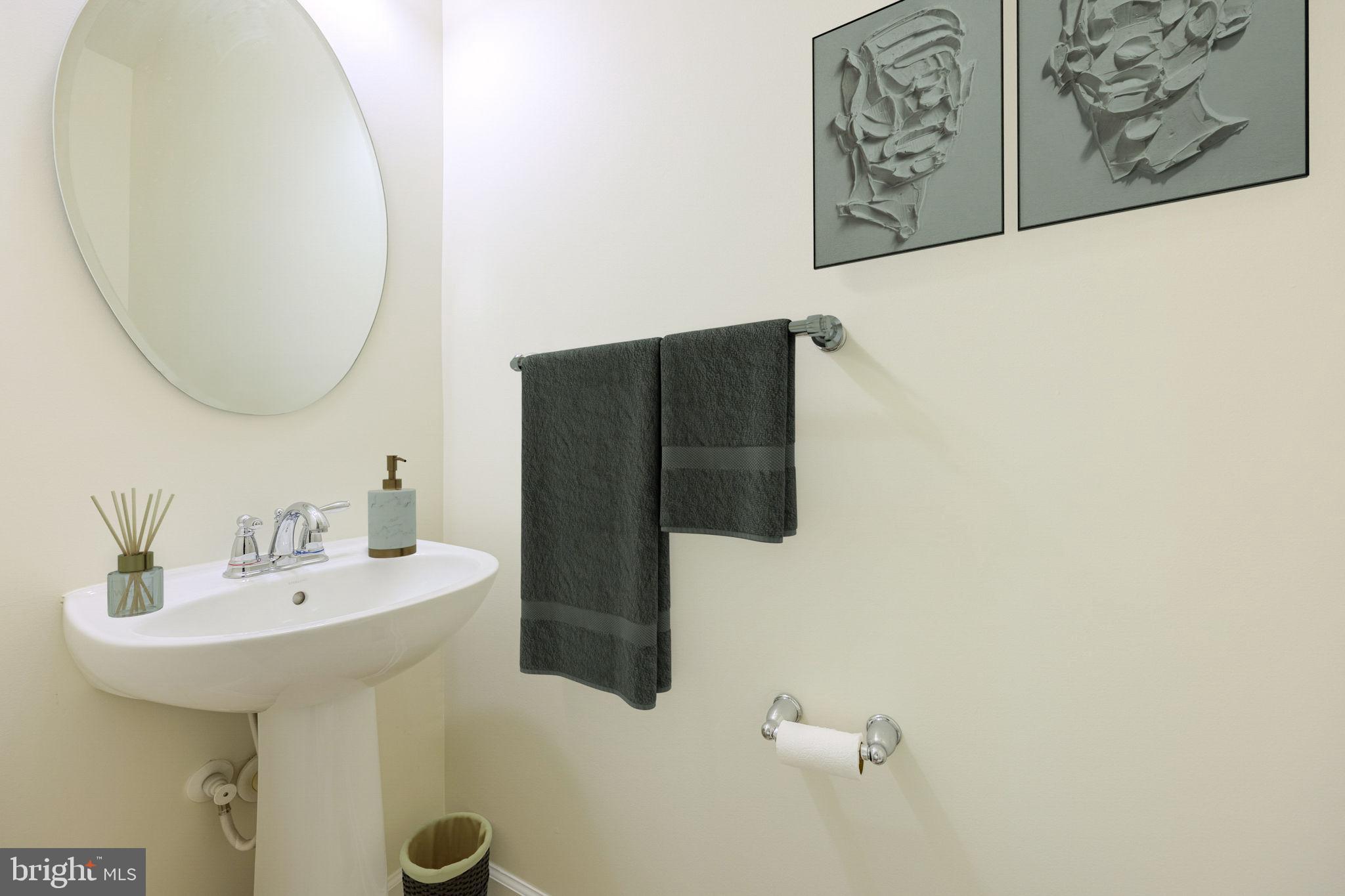 LAFAYETTE CROSSING - Residential Lease